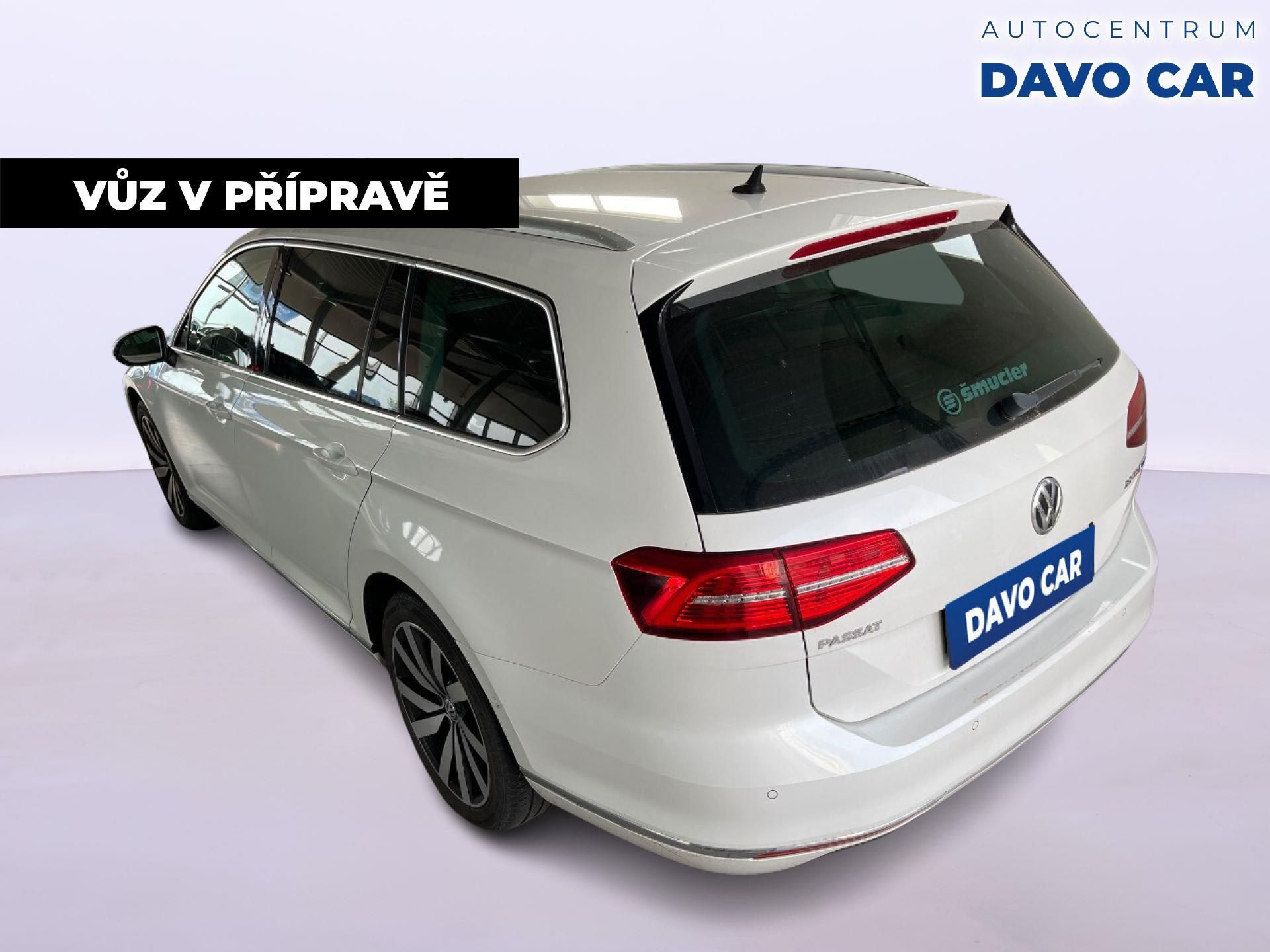 Volkswagen Passat, 2,0 TDI 140 kW DSG Highline Va - fotka 2