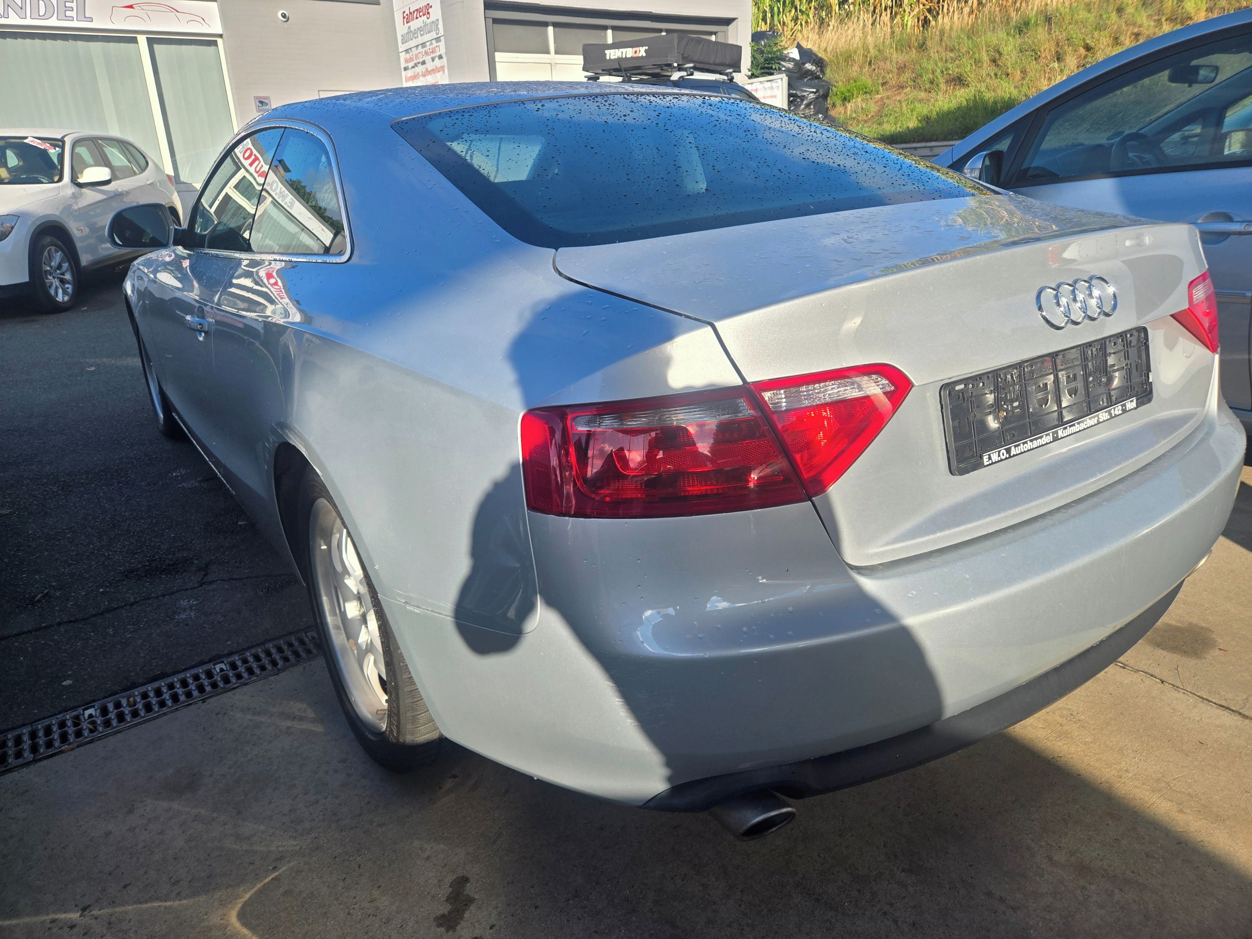Audi A5, 2,7TDi 140kW 122000km - fotka 4