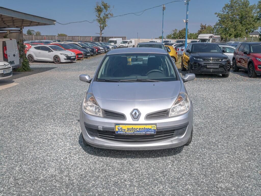 Renault Clio, 1.2i 55KW - fotka 2