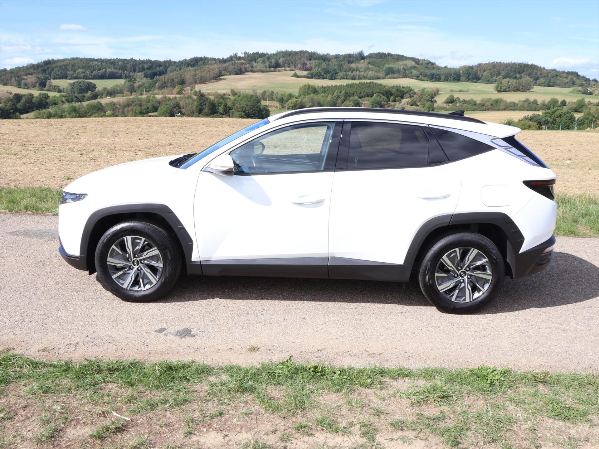 Hyundai Tucson, 1,6 T-GDI 110 kW Smart DPH 1.M - fotka 4
