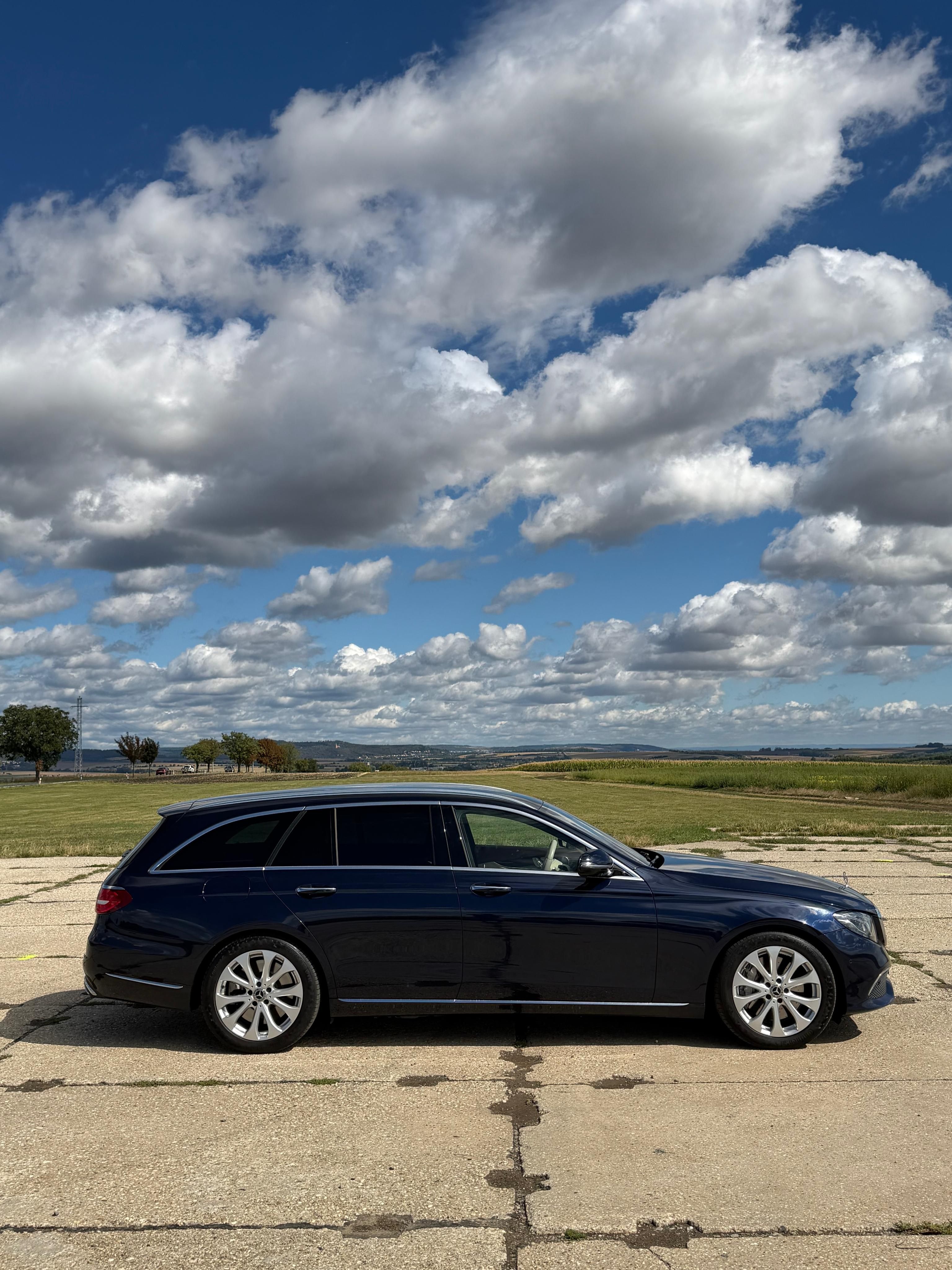 Mercedes-Benz Třídy E, Mercedes-Benz E400 Designo - fotka 4