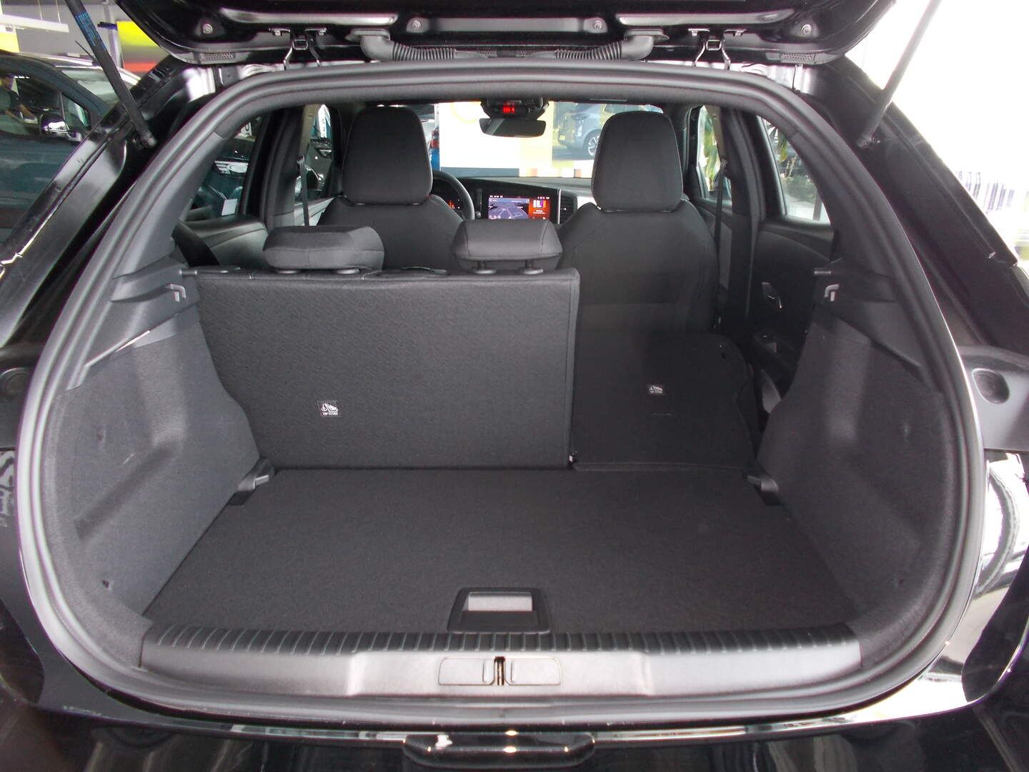 Opel Mokka, Edition Hybrid 1.2 TURBO (107 - fotka 4