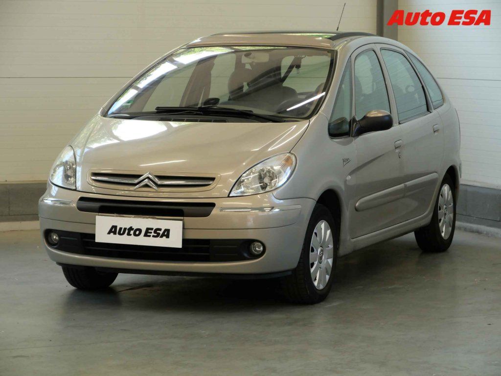 Citroën Xsara Picasso, 1.8i,1.maj - fotka 3