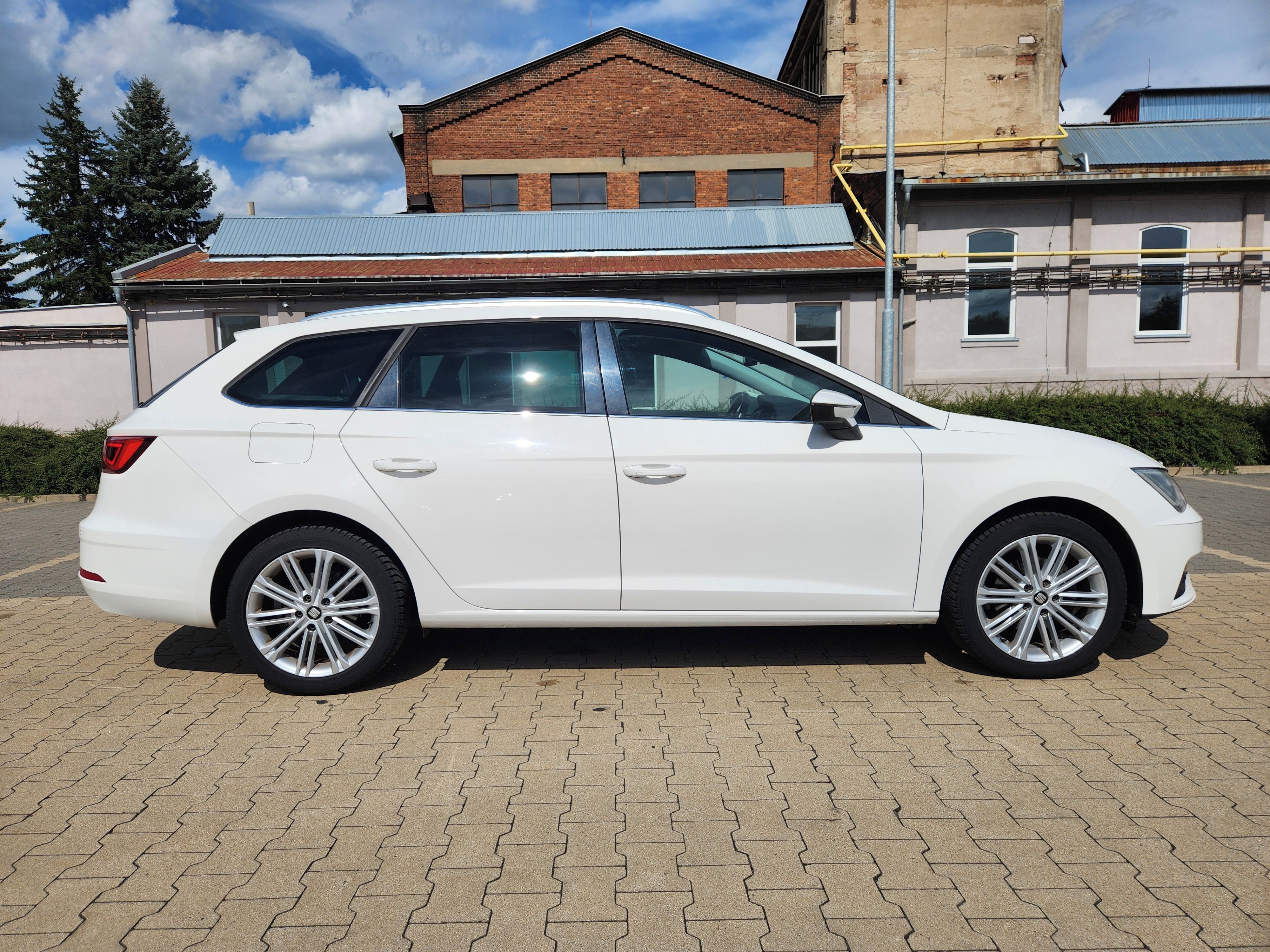 Seat Leon, 1.4TSi 110kW Xcellence, KESSY - fotka 4