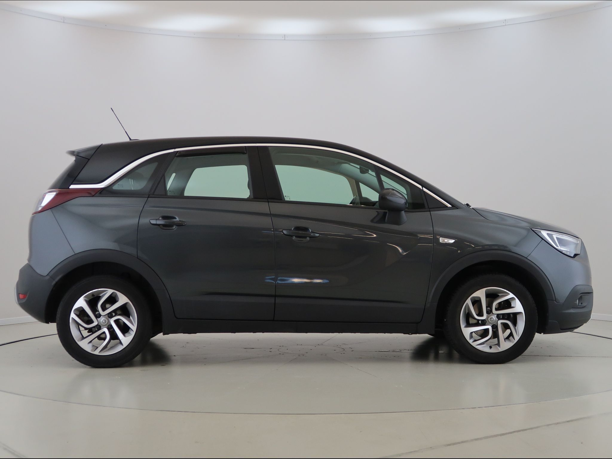 Opel Crossland, 1.2,Turbo,81KW,Manuál,CZ - fotka 4