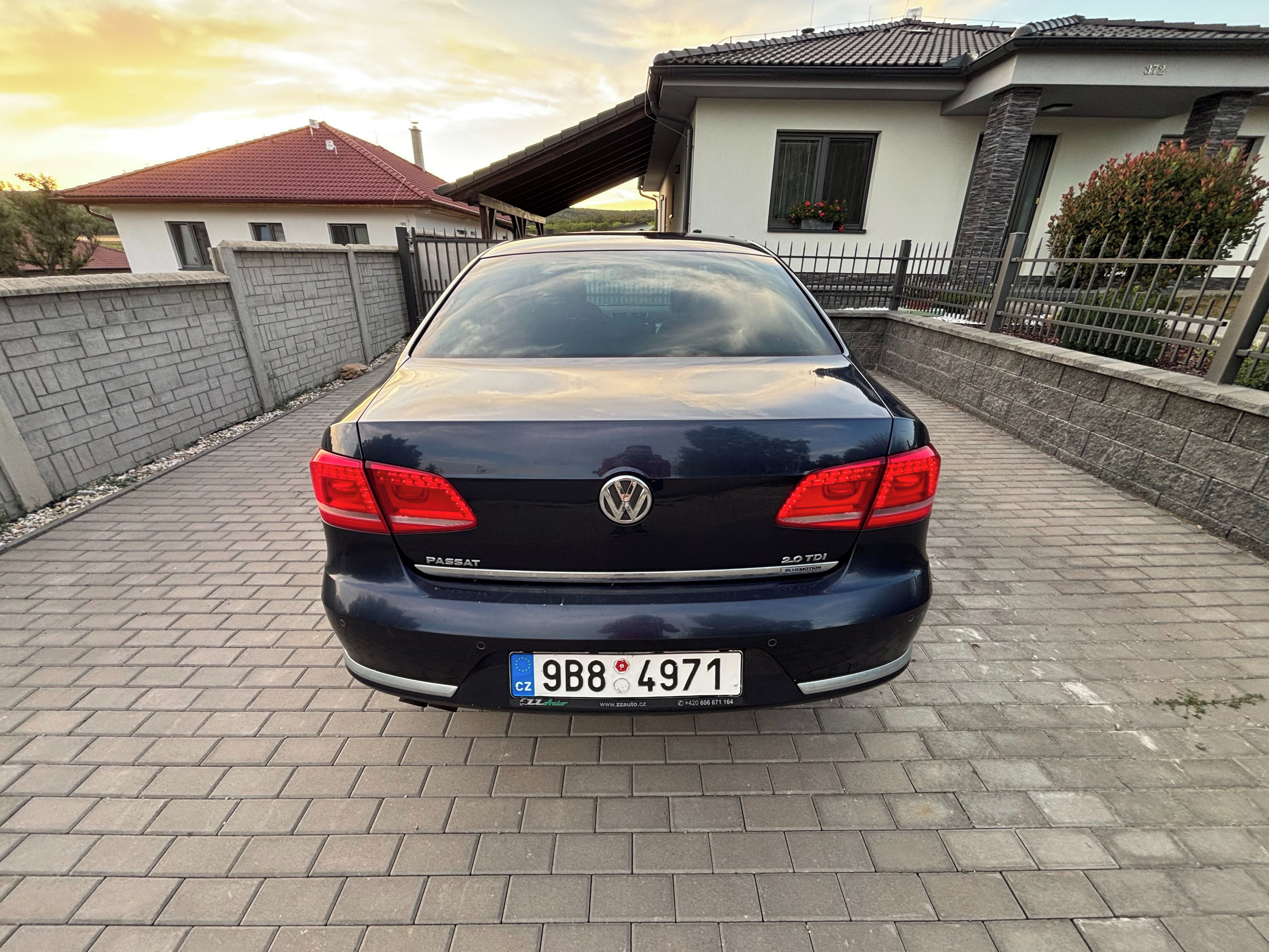 Volkswagen Passat, 2.0 TDI DSG - fotka 2
