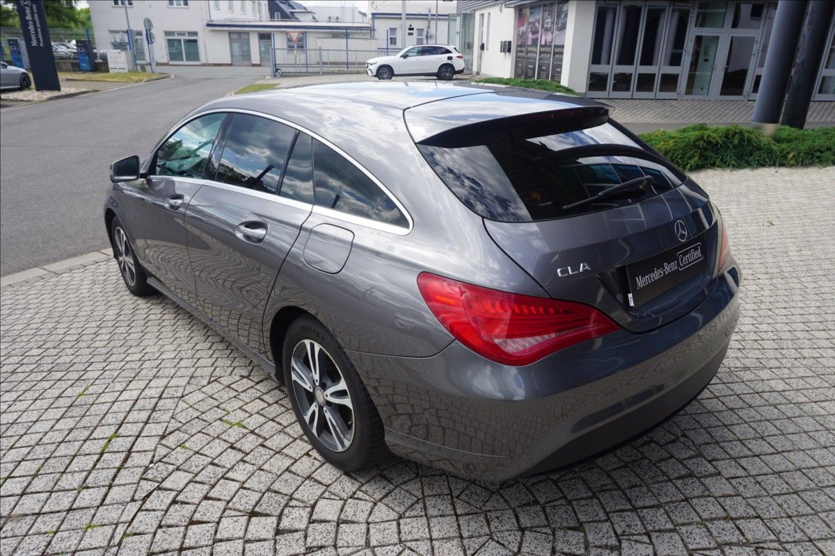 Mercedes-Benz CLA, 1,6 180 SB ČR 1. maj - fotka 5