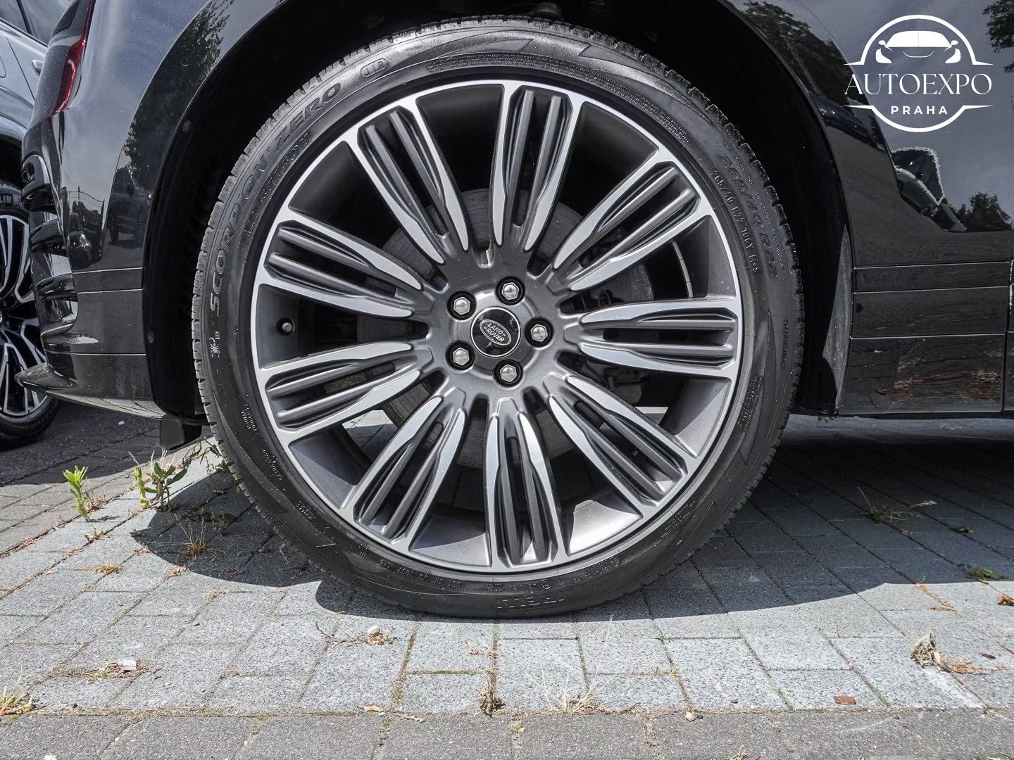 Land Rover Range Rover Velar, 3.0 d R-Dynamic SE kůže DPH - fotka 6