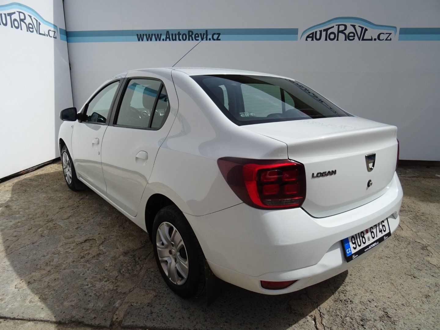 Dacia Logan, 1.0i,1majitelČR,s.kn,klima - fotka 3