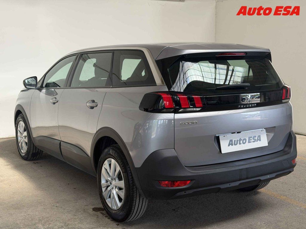 Peugeot 5008, 1.2 - fotka 5
