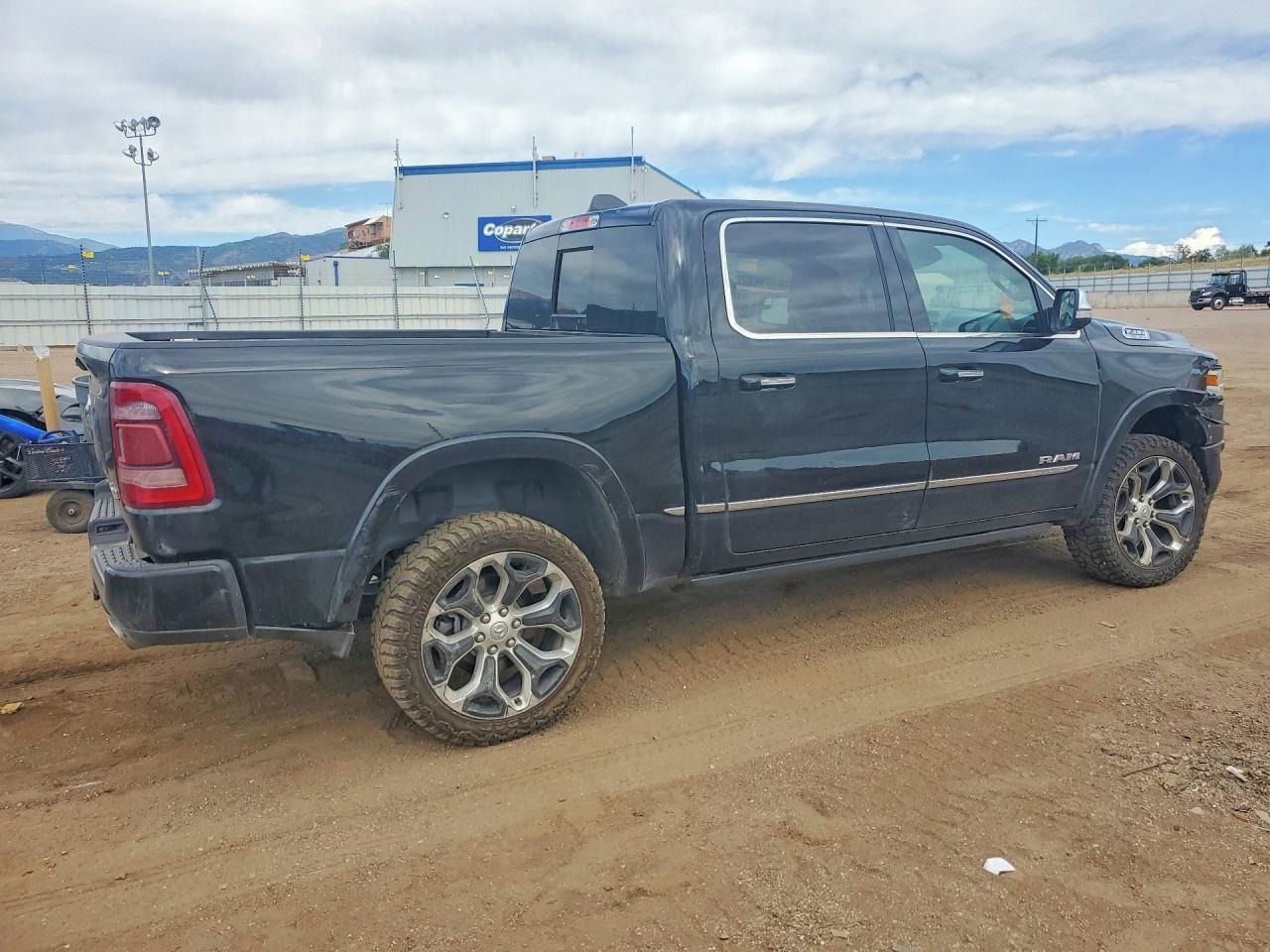 RAM 1500, Auto na cestě - fotka 4