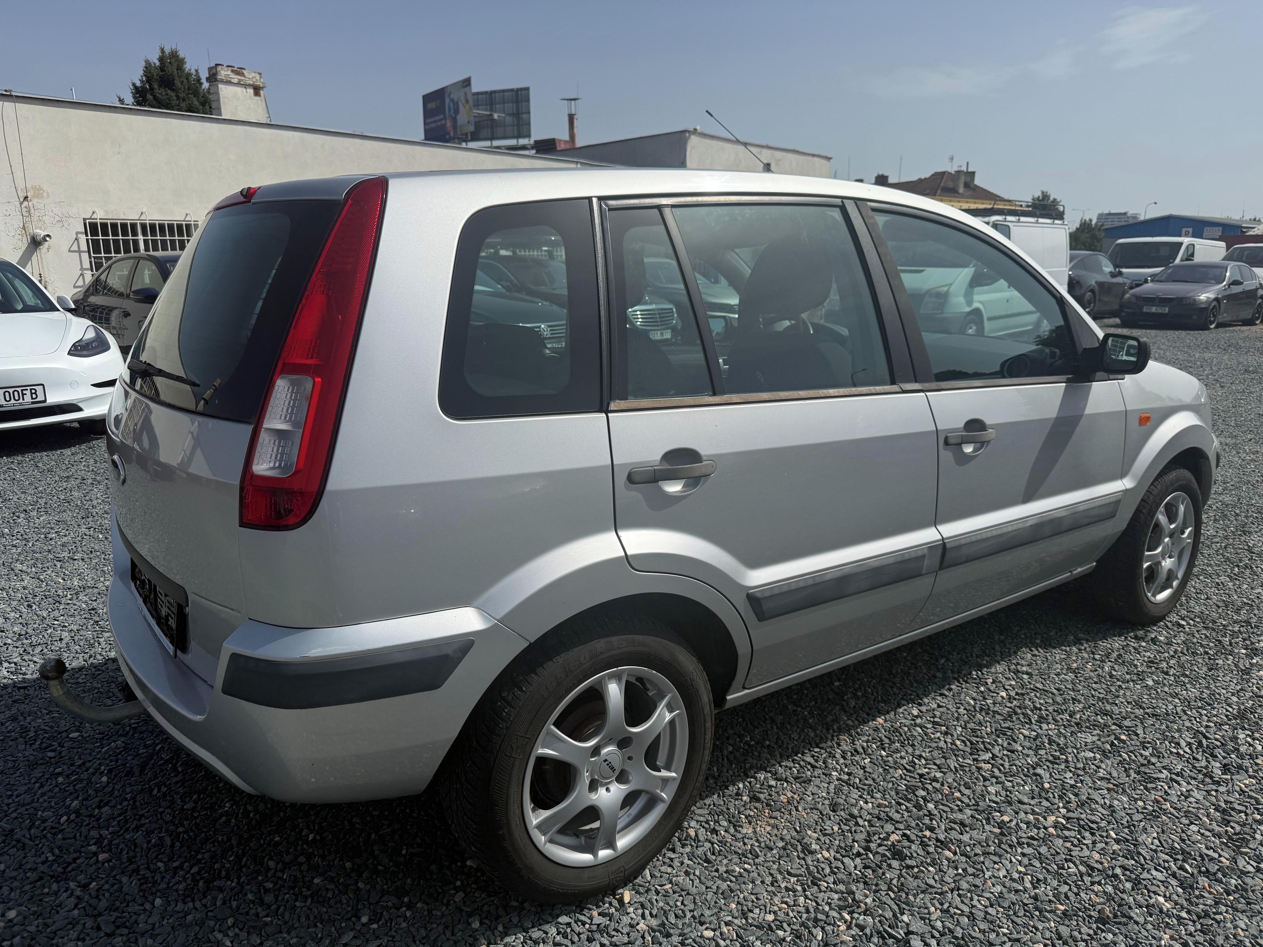 Ford Fusion, 1.6 i 74Kw - fotka 5