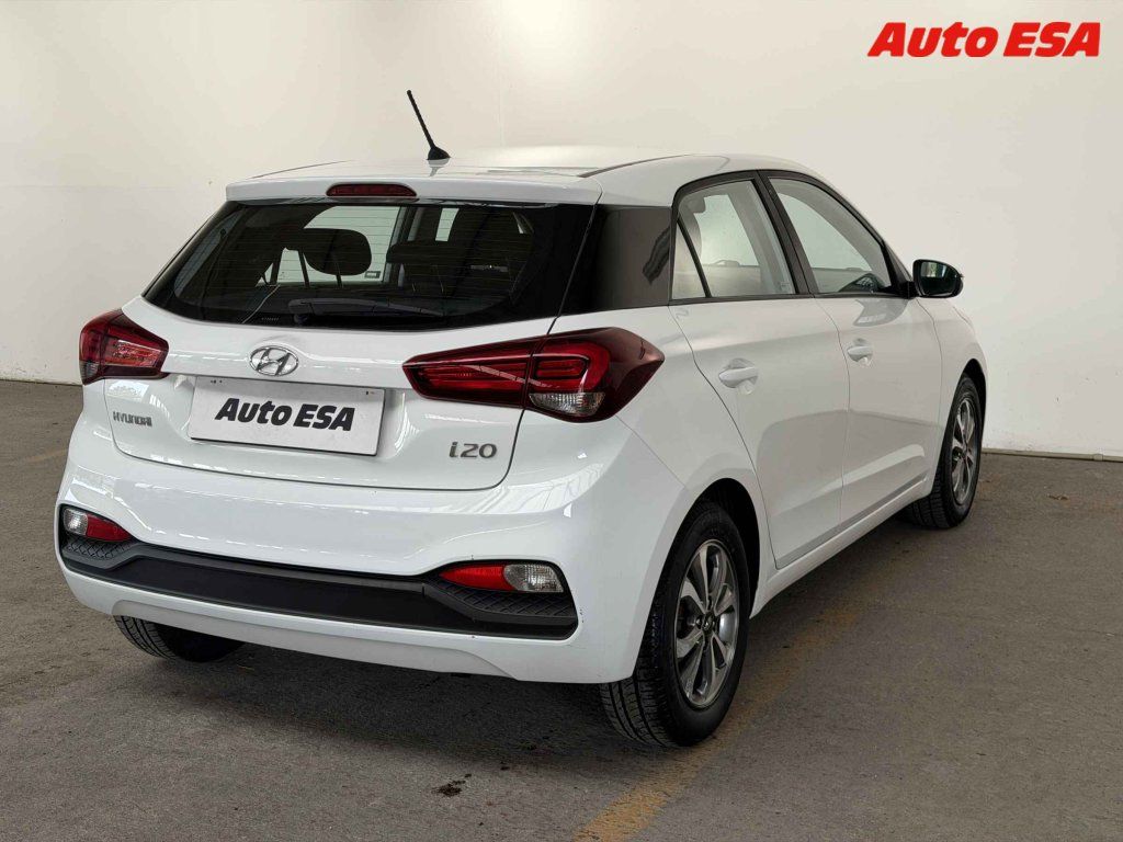 Hyundai i20, 1.25 i - fotka 4