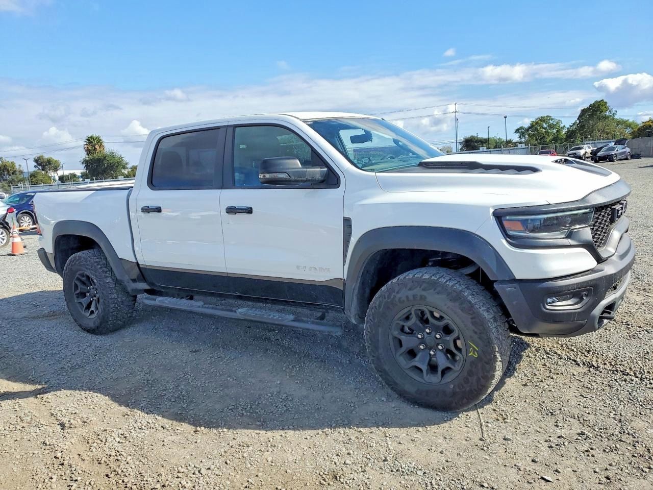 RAM 1500, Auto na cestě - fotka 2