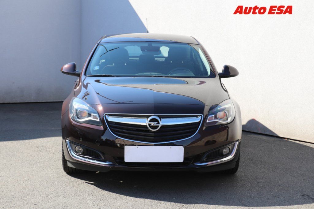 Opel Insignia, 2.0 CDTi,ČR - fotka 2