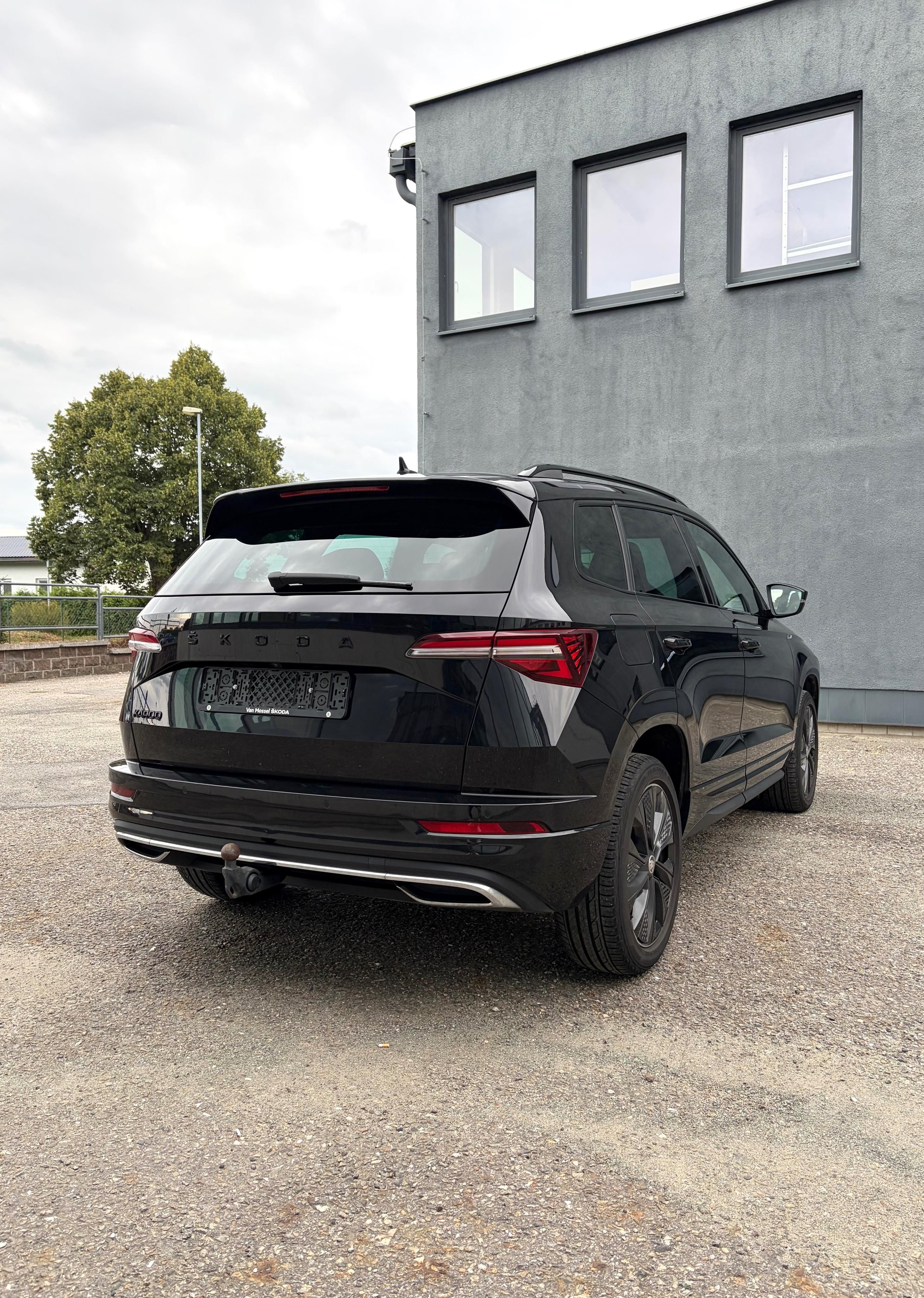 Škoda Karoq, 1.5TSI 110kw DSG Tažné Matrix - fotka 6