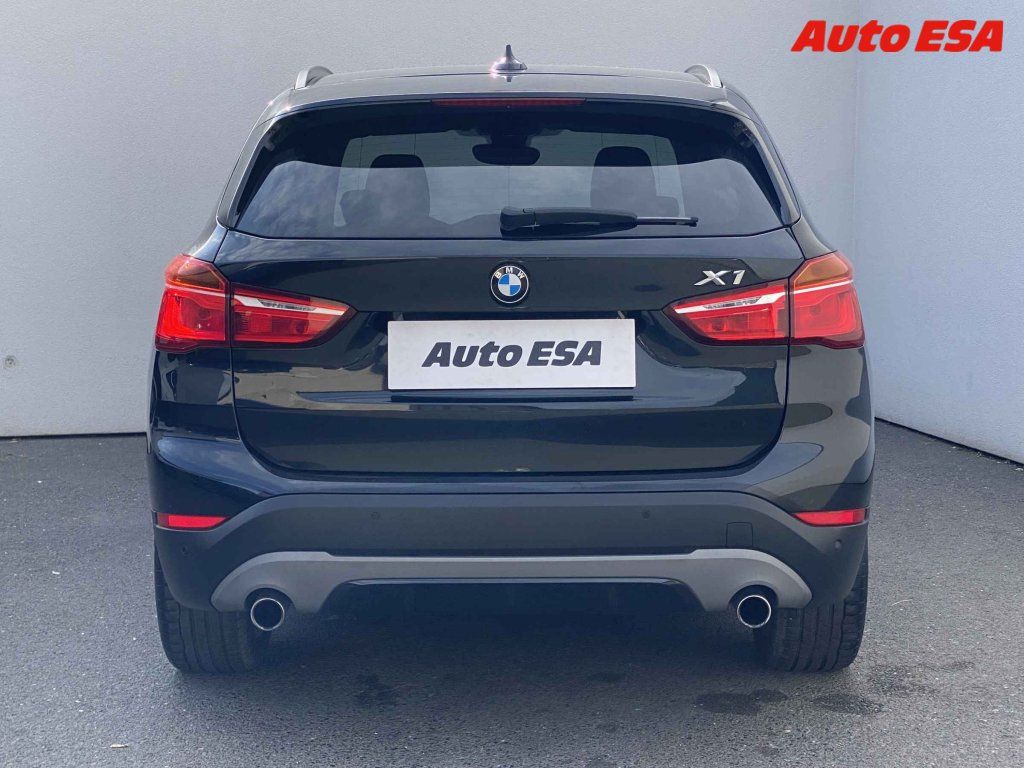 BMW X1, 2.0D xdrive,navi - fotka 5