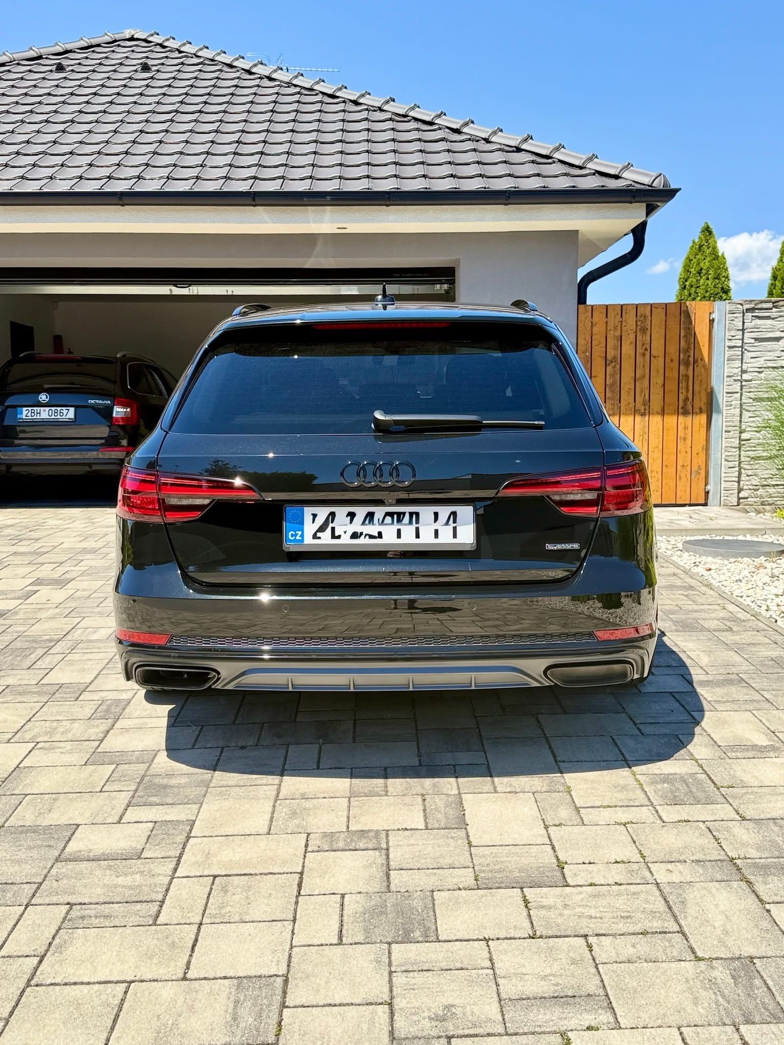 Audi A4 Avant, 2,0 - fotka 5