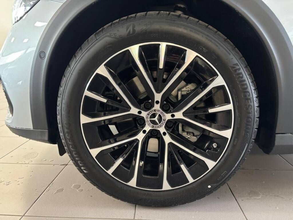Mercedes-Benz Třídy E, 220 d 4MATIC All-Terrain - fotka 5
