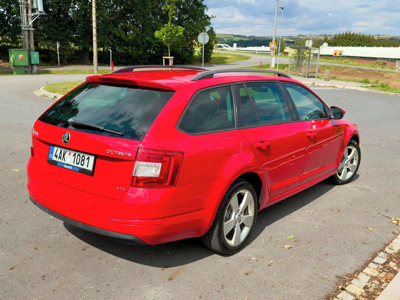Škoda Octavia, DSG 4x4 ELEGANCE SERVIS - fotka 4