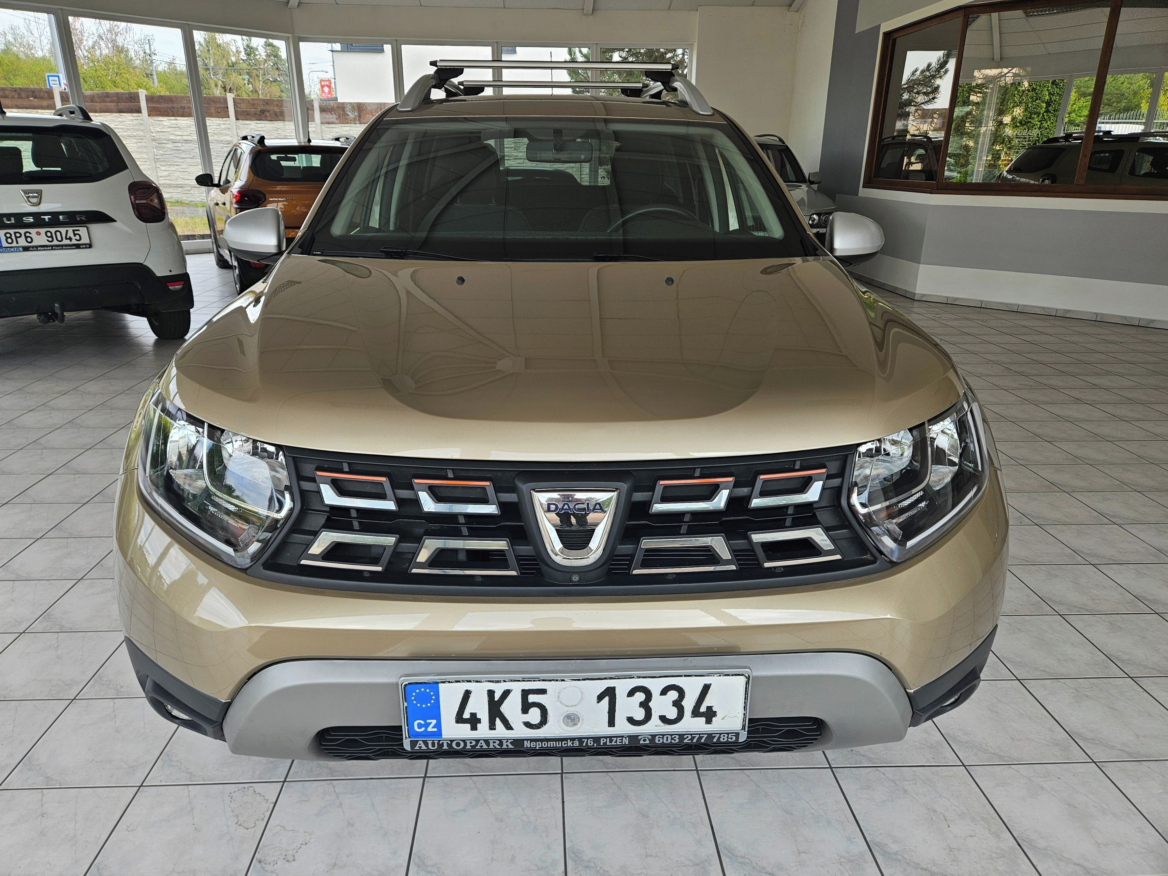 Dacia Duster, 1,6 SCe 4x4 PRESTIGE ZÁVĚS - fotka 3