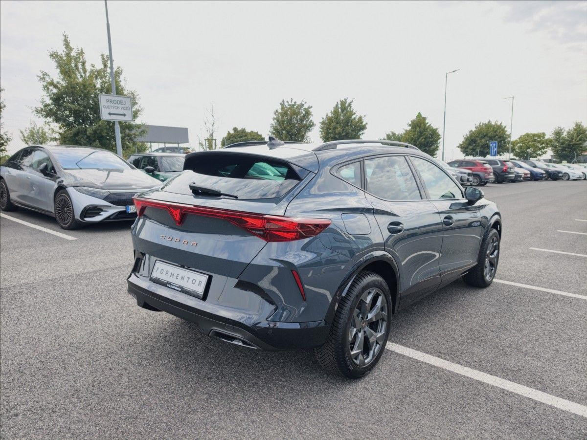Cupra Formentor, 1,5 e-TSI DSG - fotka 2
