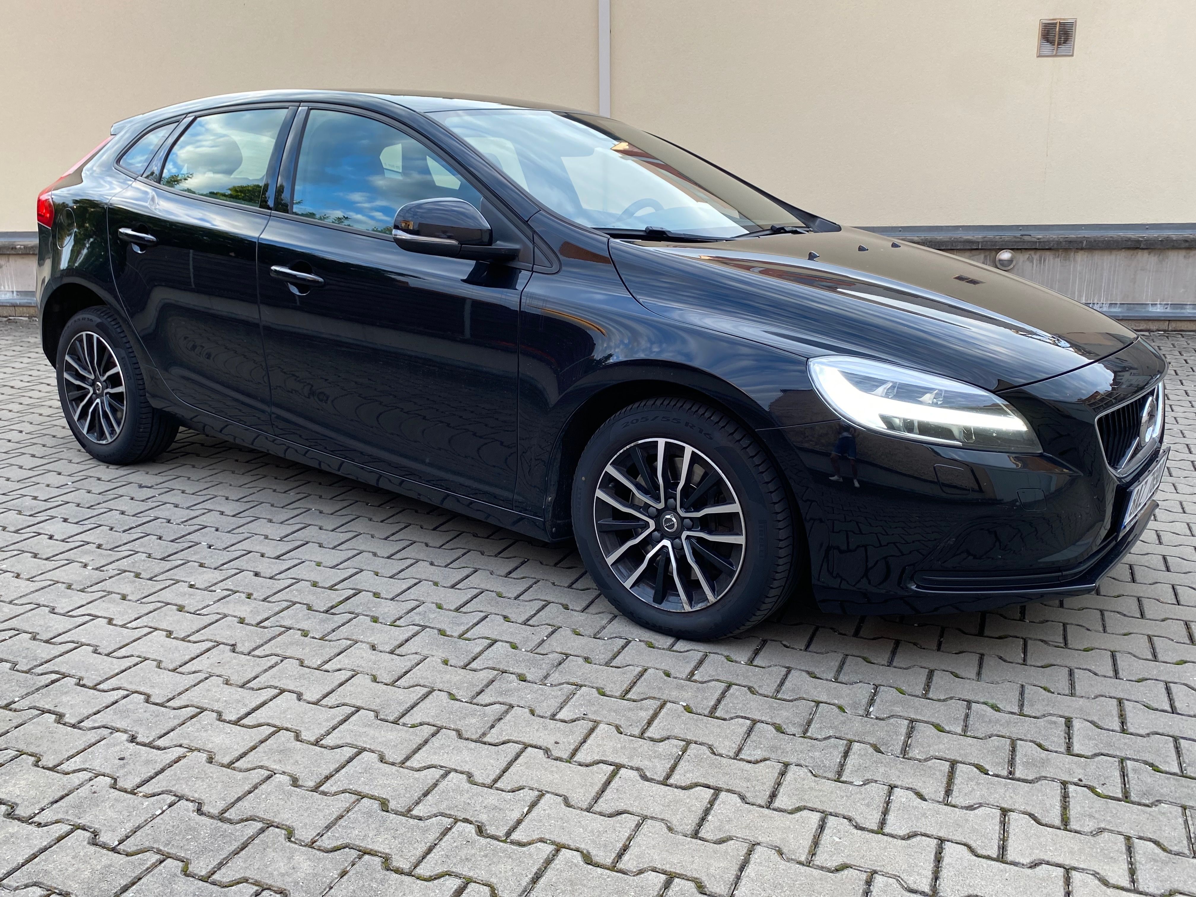 Volvo V40, Automat-Najezd pouze 87tis. - fotka 5