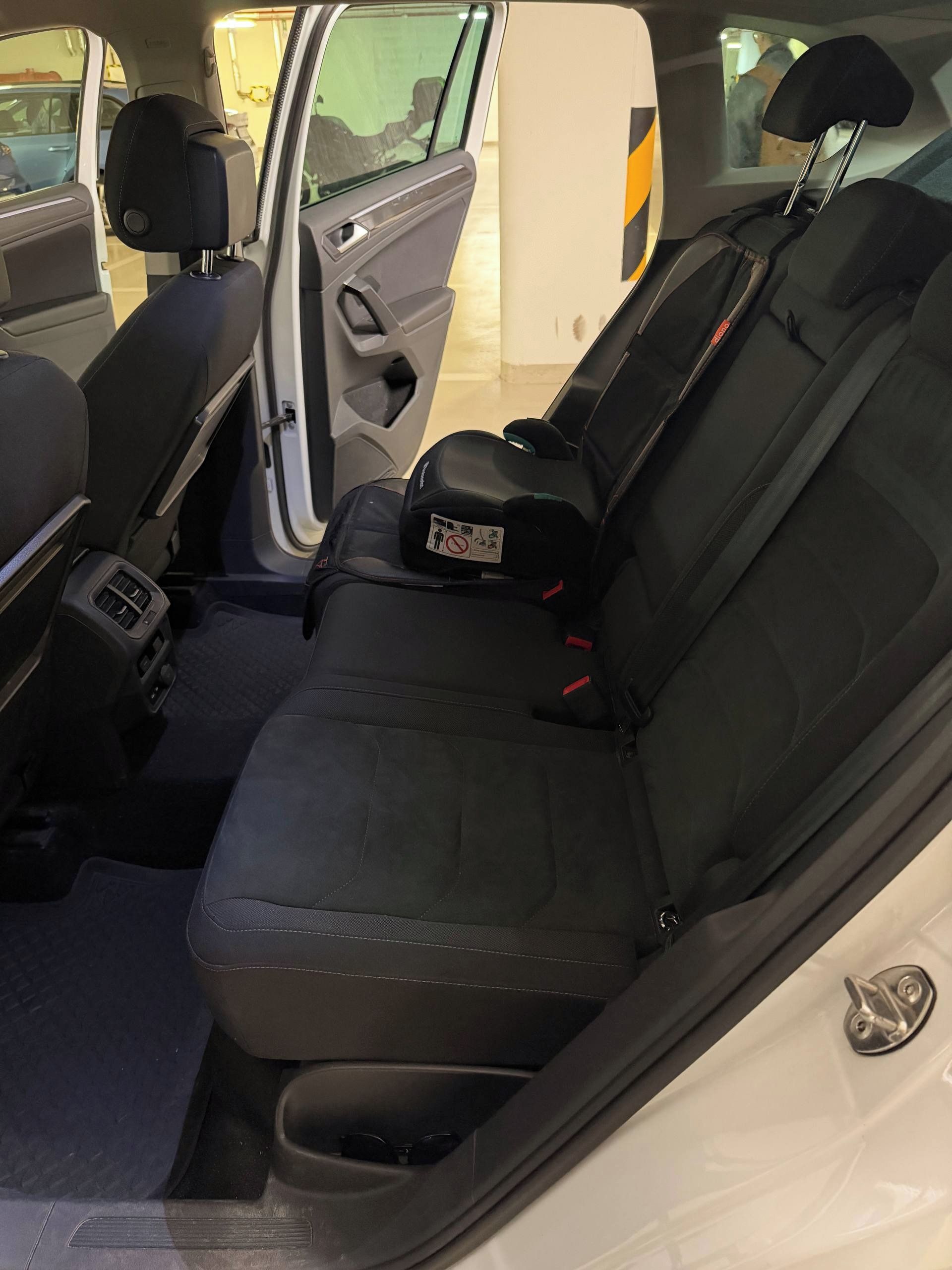 Volkswagen Tiguan, 2.0TDI - Servisni knizka - fotka 5