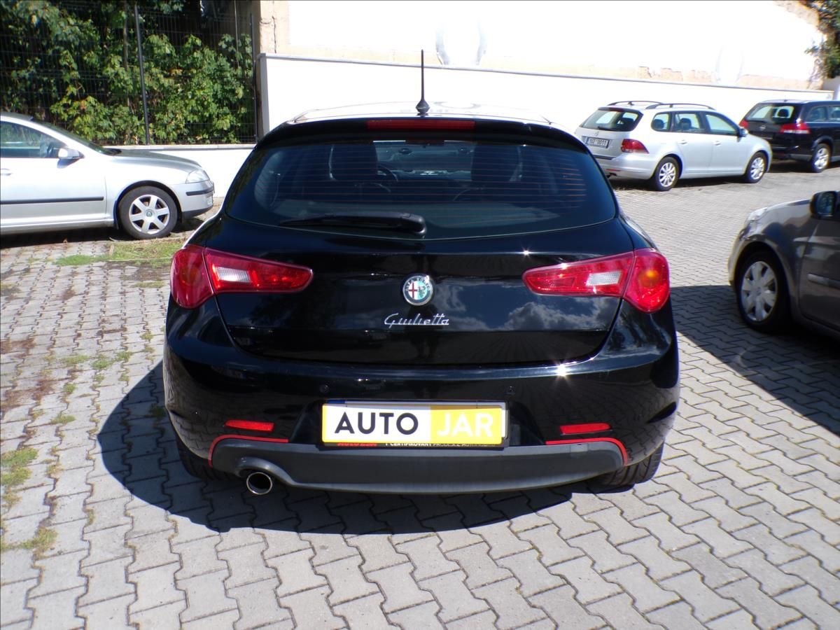 Alfa Romeo Giulietta, 1,4 Turbo 145 kW  AUTOMAT - fotka 5