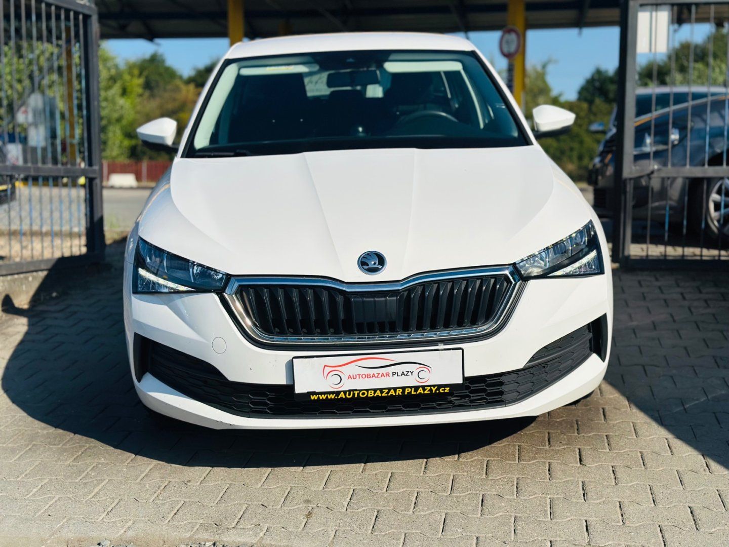 Škoda Scala, 1.0TSi APP,LED,GARANCE KM - fotka 2