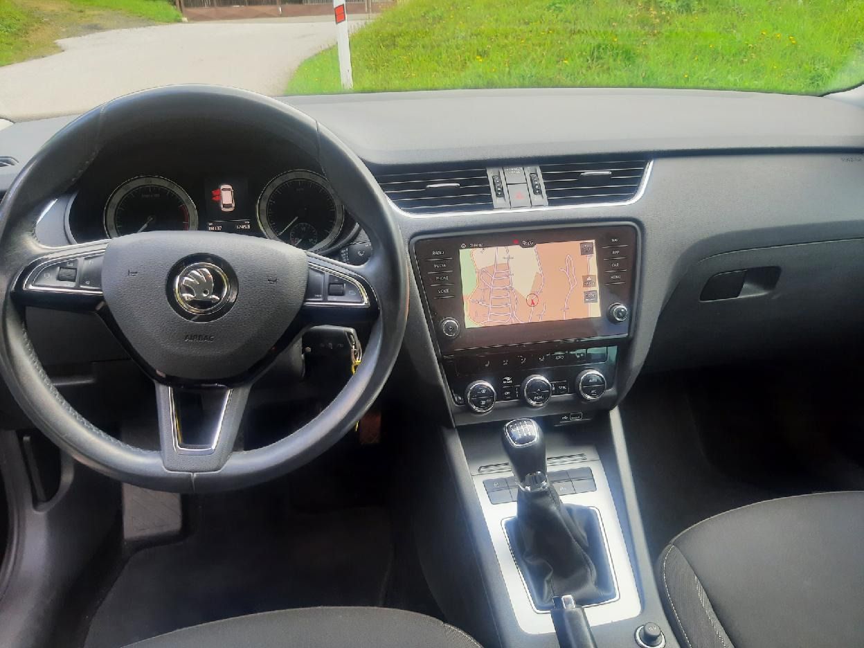 Škoda Octavia, Ambition, pouze  84.000km! - fotka 5