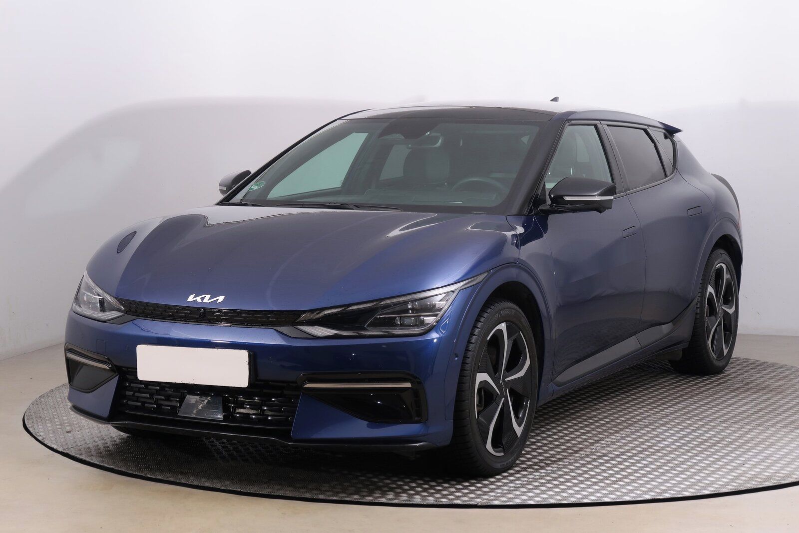 Kia EV6, AWD 77.4 kWh, SoH 100% - fotka 2