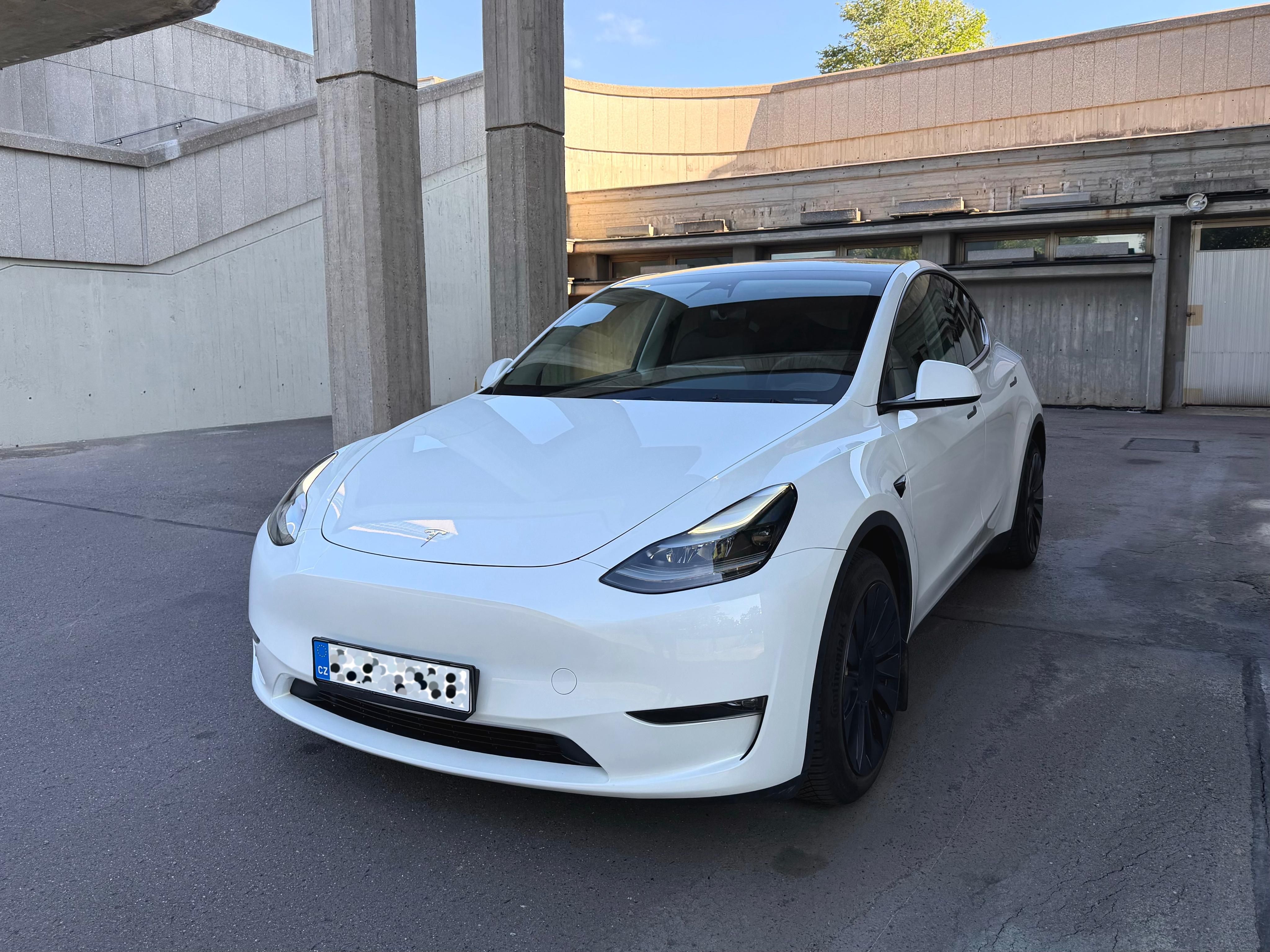 Tesla Model Y, LR AWD, DPH, 1.maj, ČR, záruka - fotka 4
