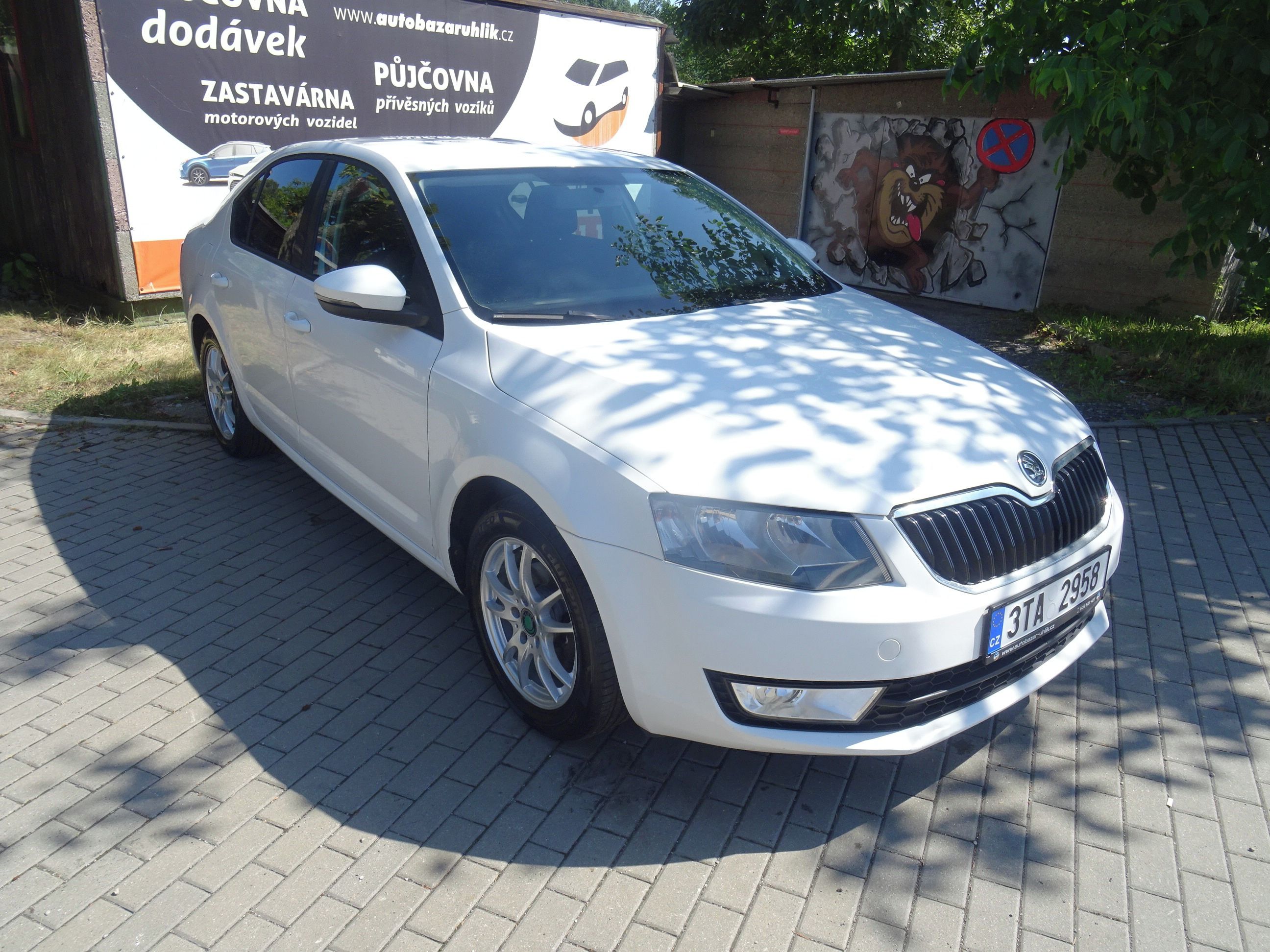 Škoda Octavia, 1.6 TDI - fotka 2