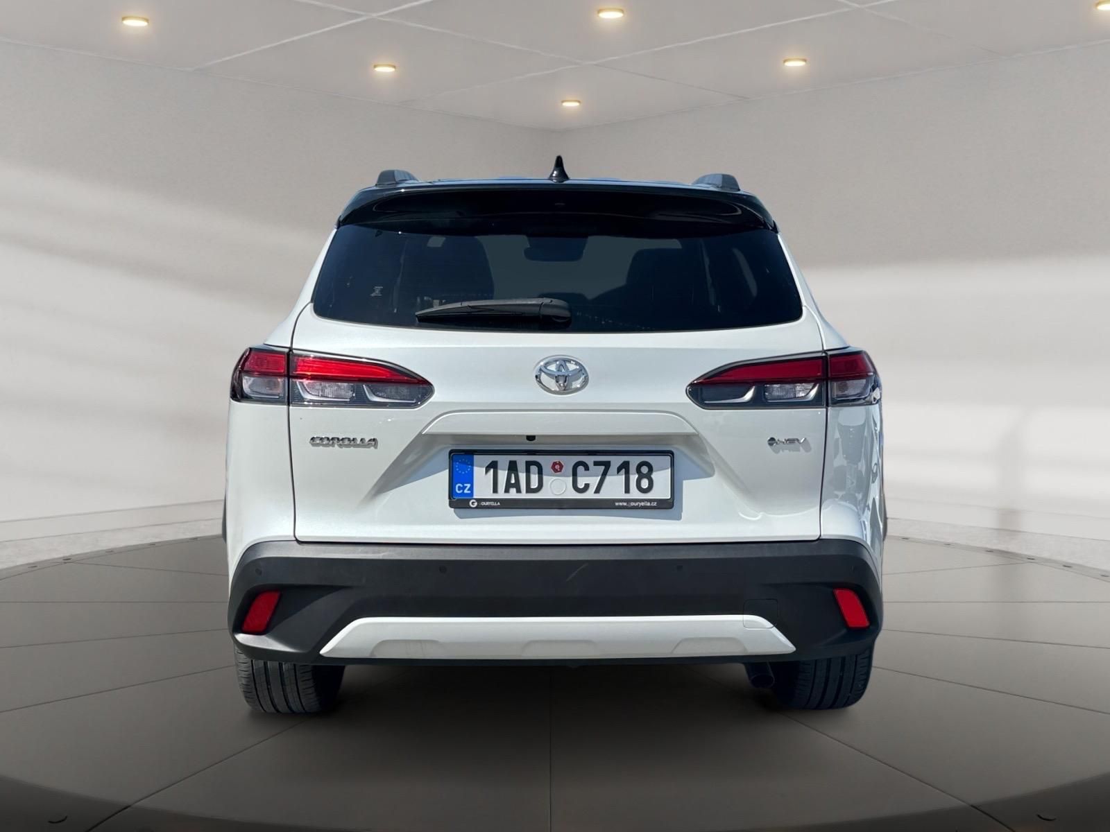 Toyota Corolla Cross, EXECUTIVE 2.0HYBRID 112kW AWD - fotka 5