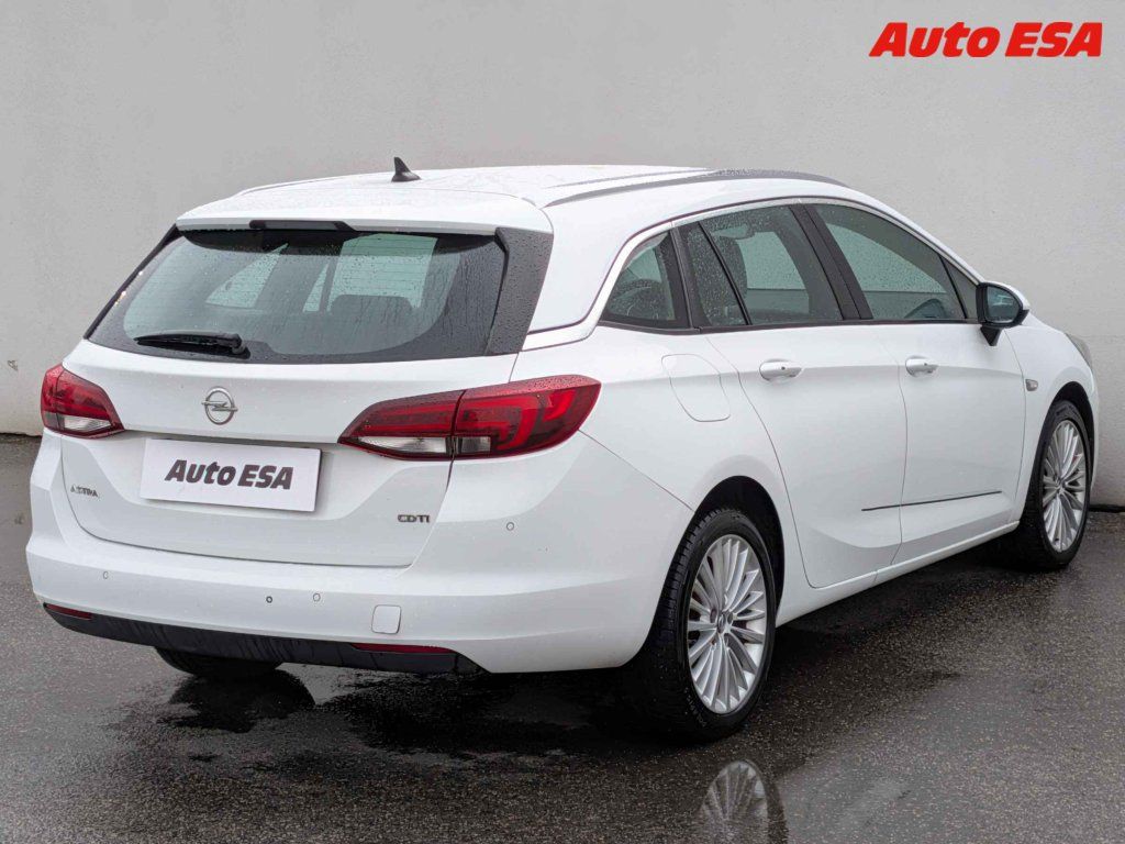Opel Astra, 1.6 CDTi,ČR - fotka 6