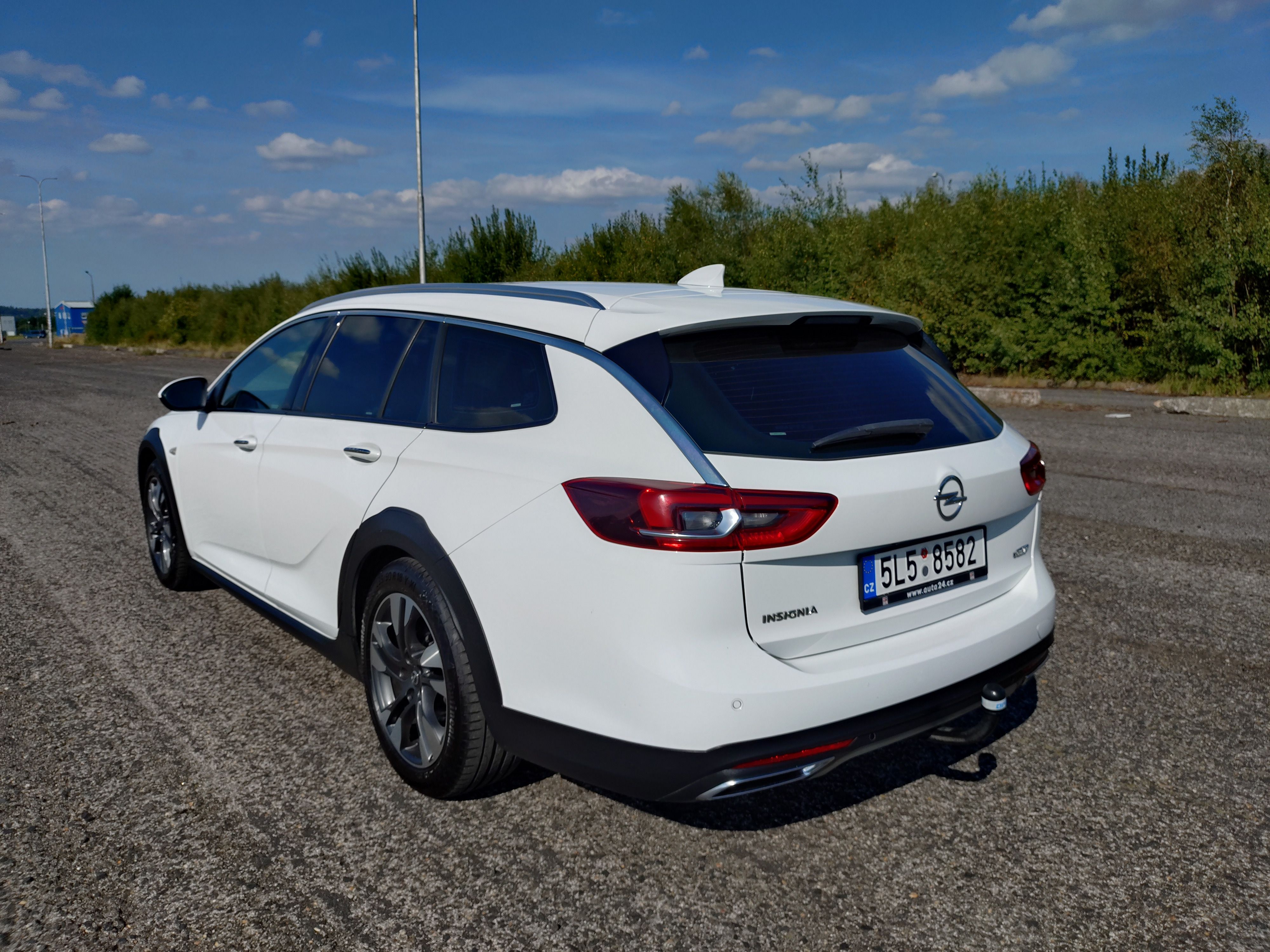 Opel Insignia, Country Tourer 154kW, 4x4 - fotka 4