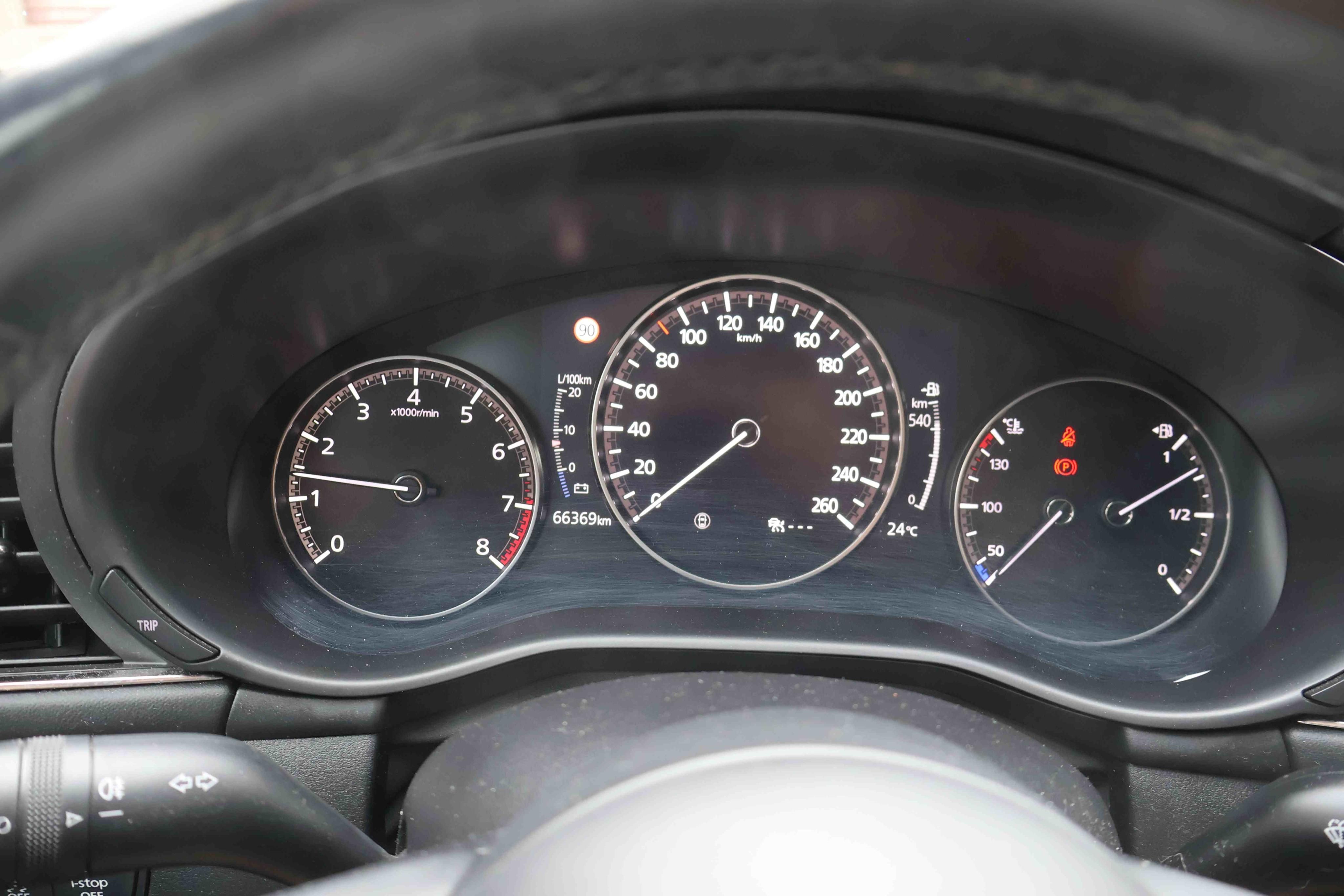 Mazda 3, 2.0 benzin, Skyactive G, BPE - fotka 6