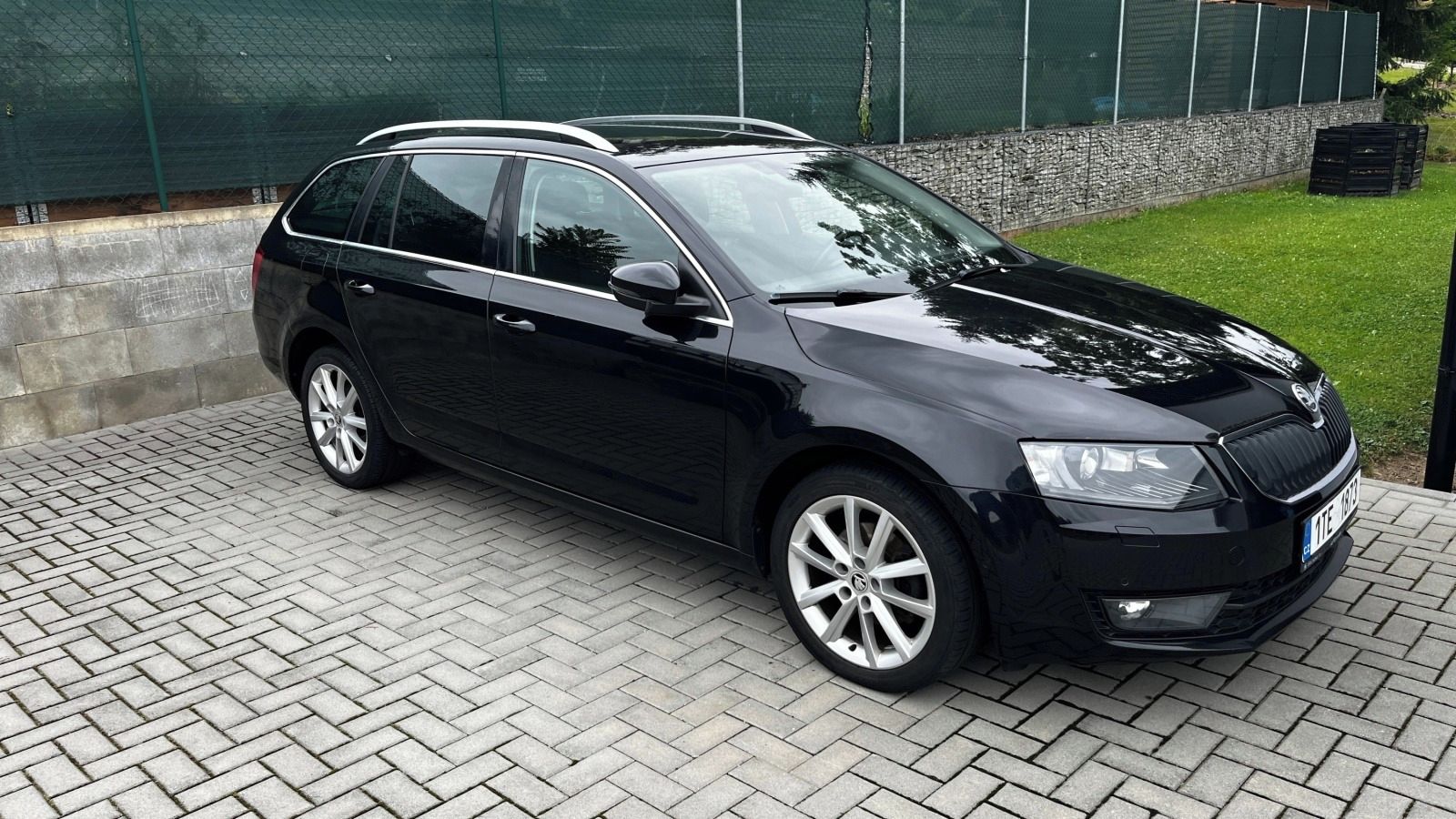 Škoda Octavia, 2.0TDi 110kW / 4x4 Elegance - fotka 5