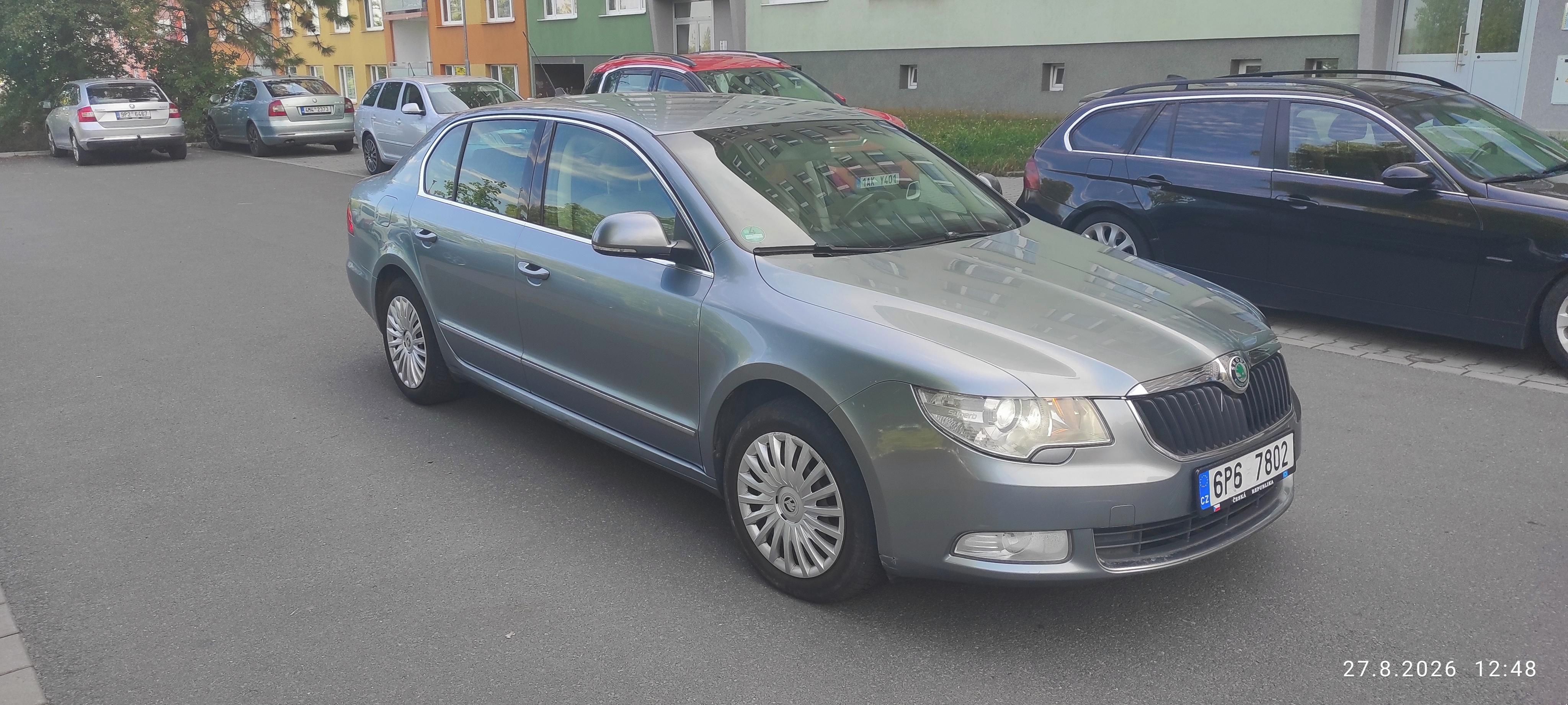 Škoda Superb, 125kw,  automat,klimatizace - fotka 2