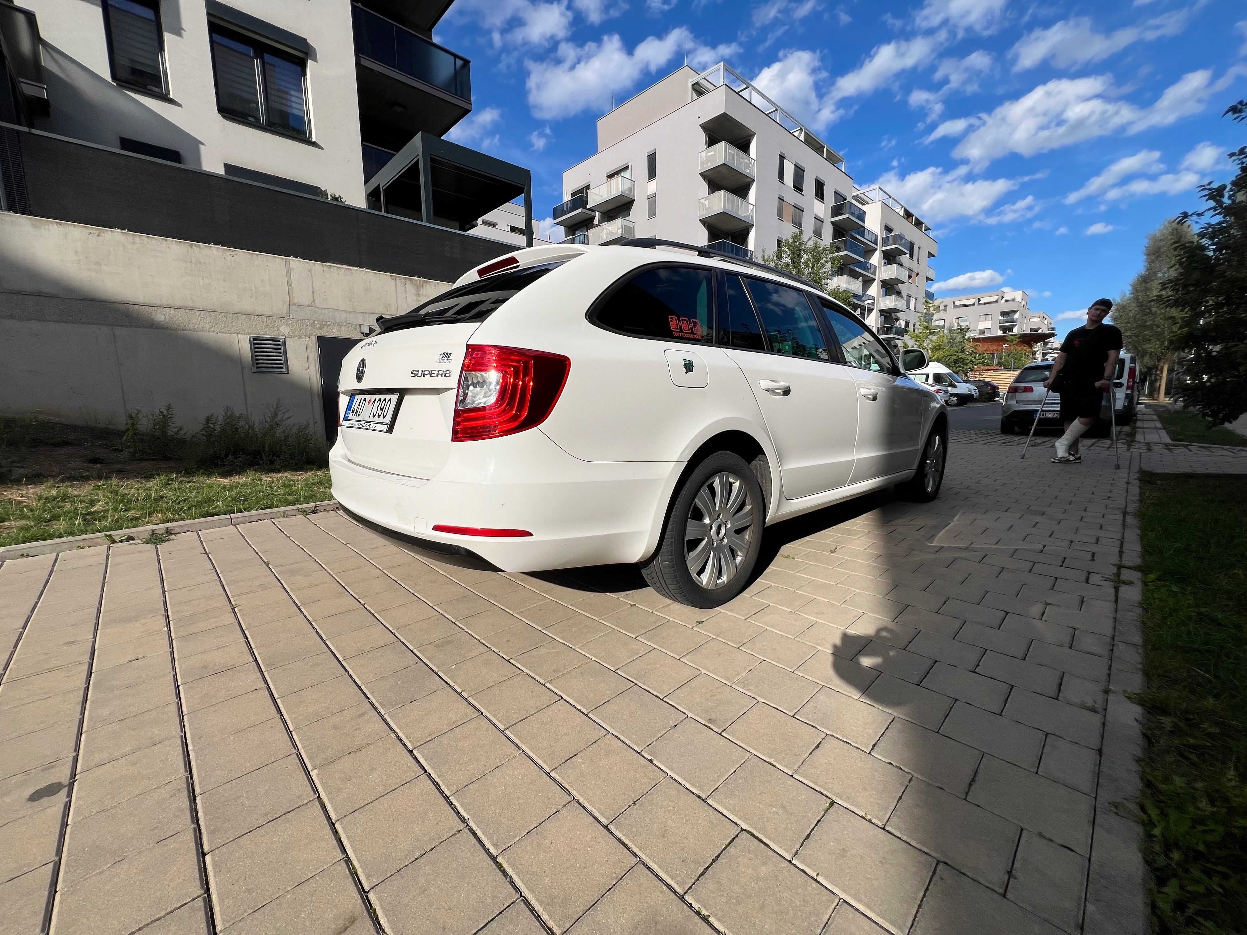 Škoda Superb, Škoda Superb II 2.0 TDI 103 kW - fotka 5