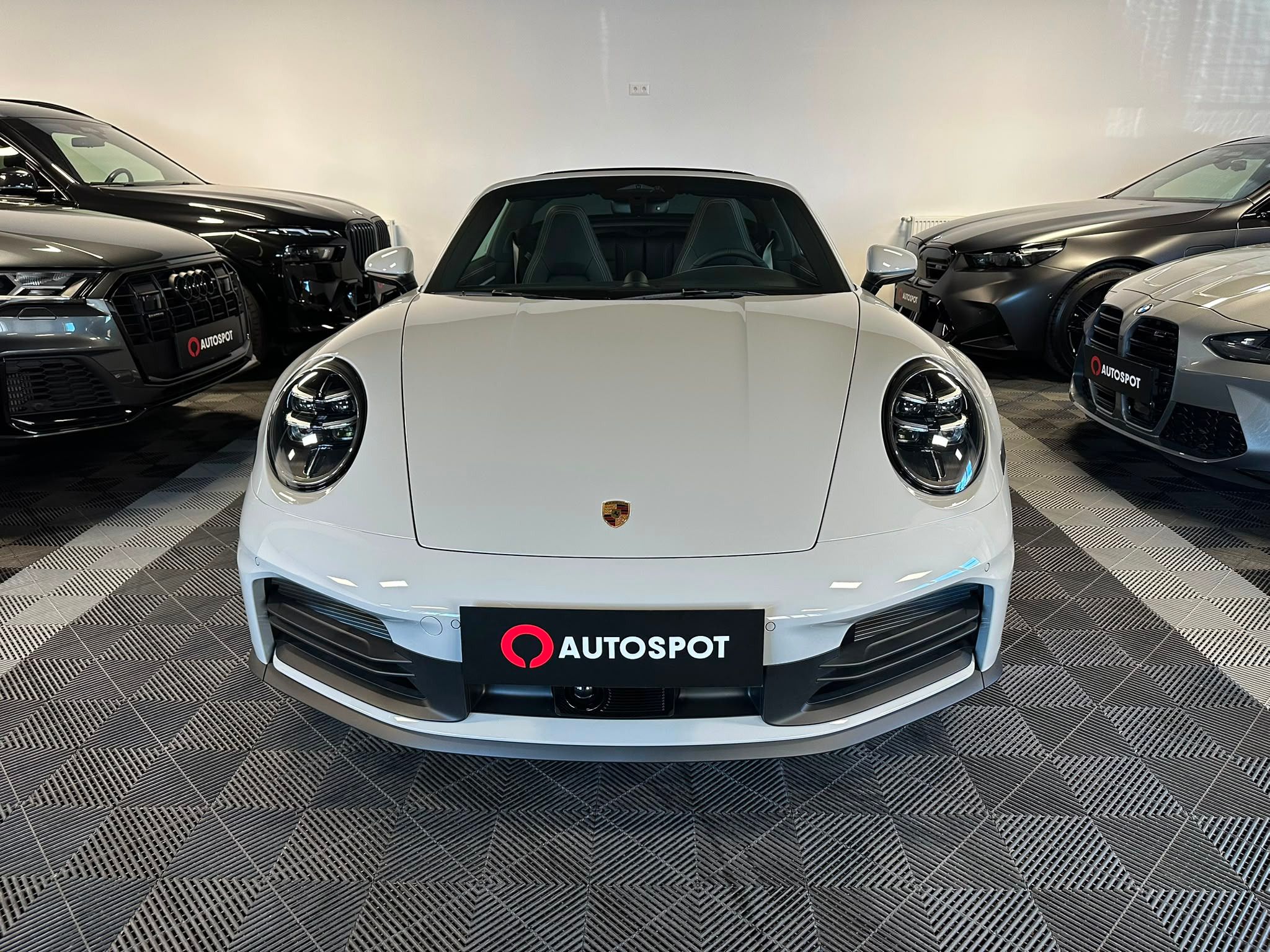 Porsche 911, Targa 4S 992.2 - fotka 2