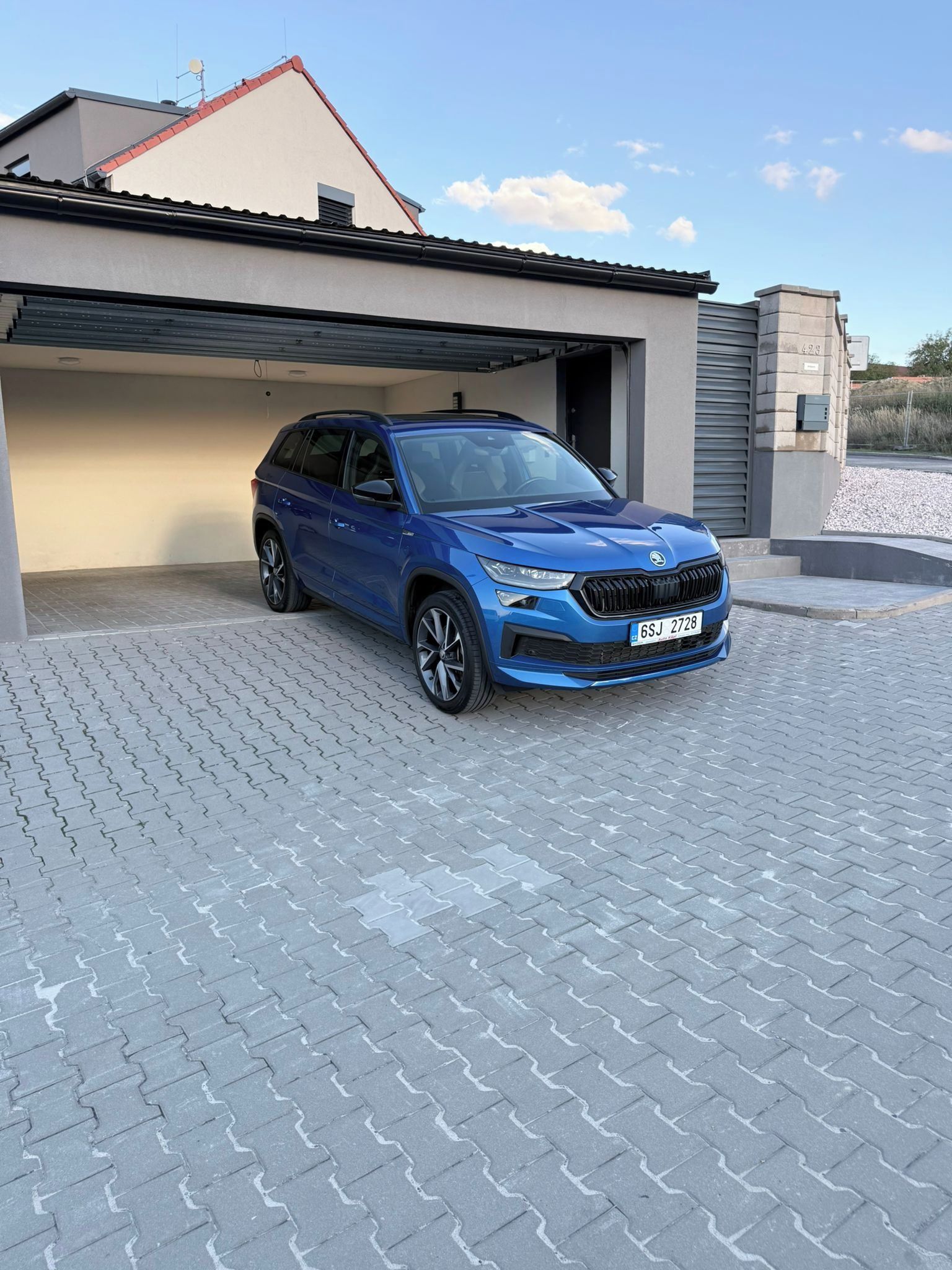 Škoda Kodiaq, 2.0 TDi 110 KW sportline 7mist - fotka 6