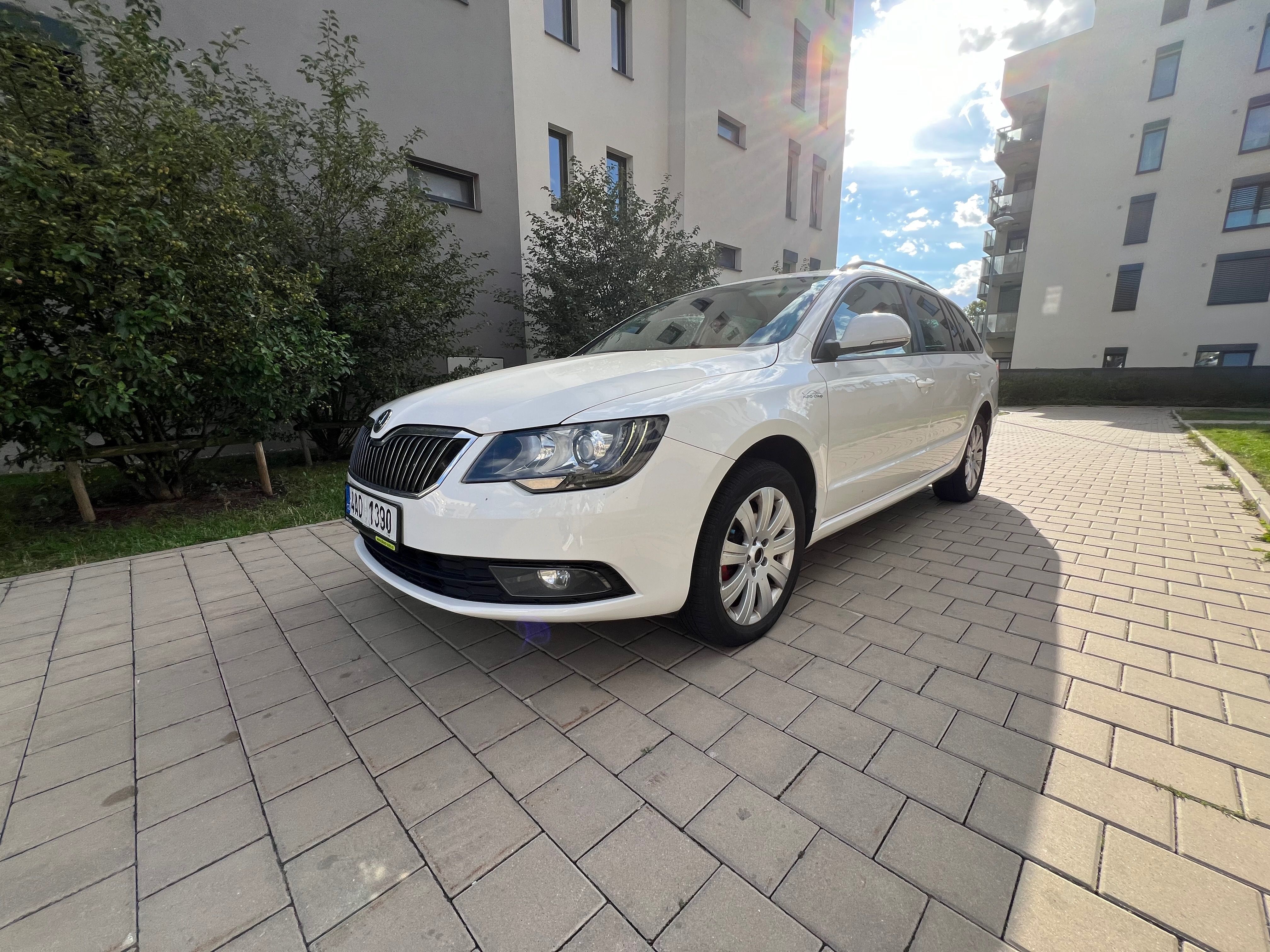 Škoda Superb, Škoda Superb II 2.0 TDI 103 kW - fotka 3