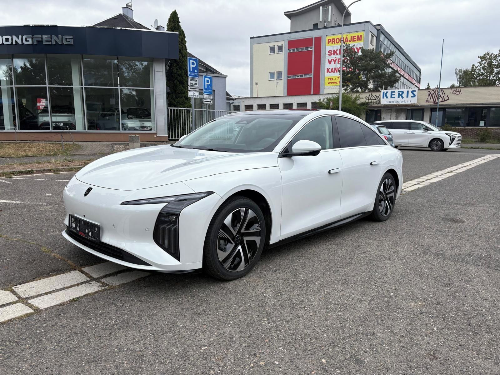 Forthing S7 REEV, Exclusive