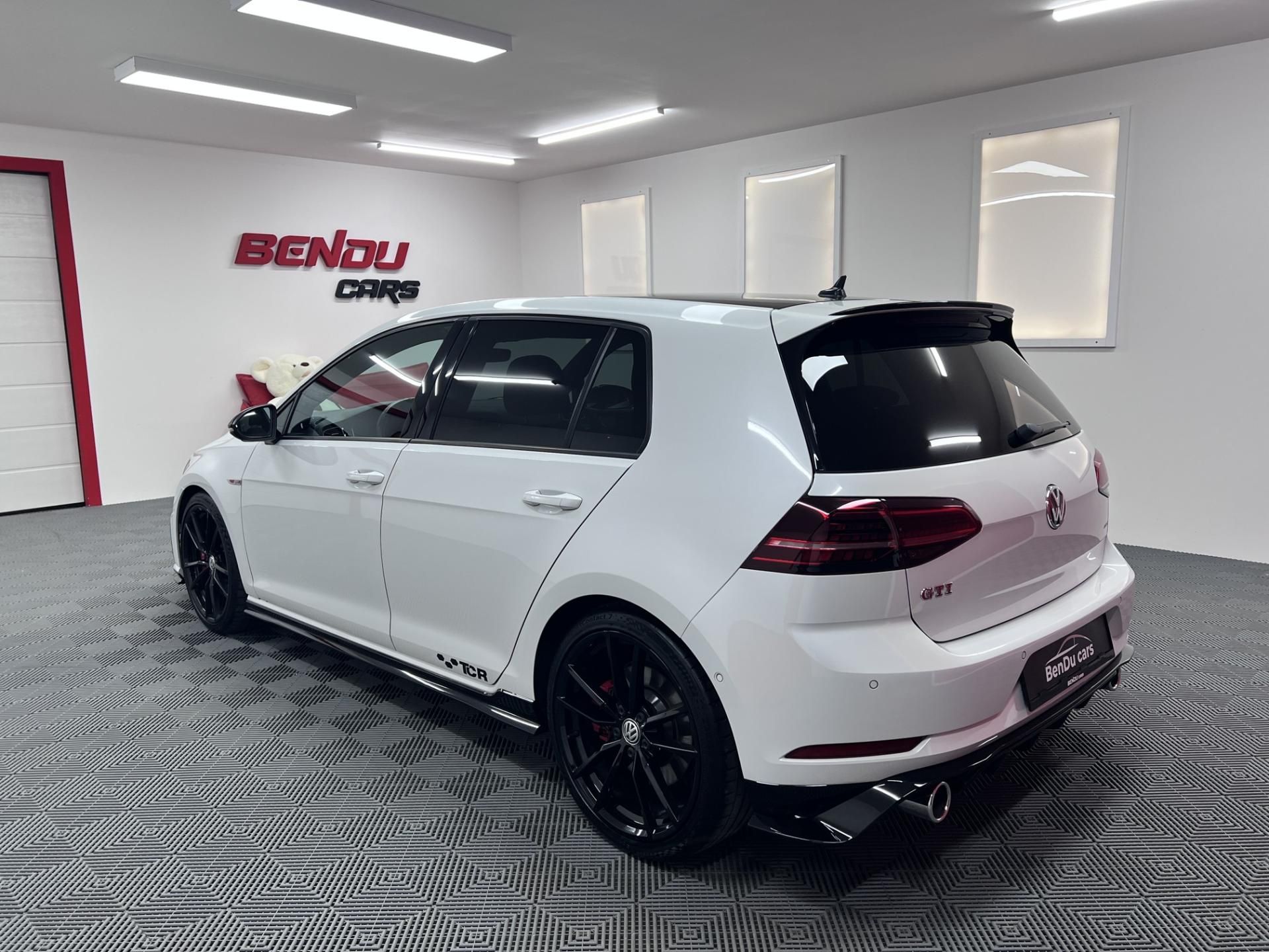 Volkswagen Golf, GTI TCR, 2.0 TSI 213 kW - fotka 6
