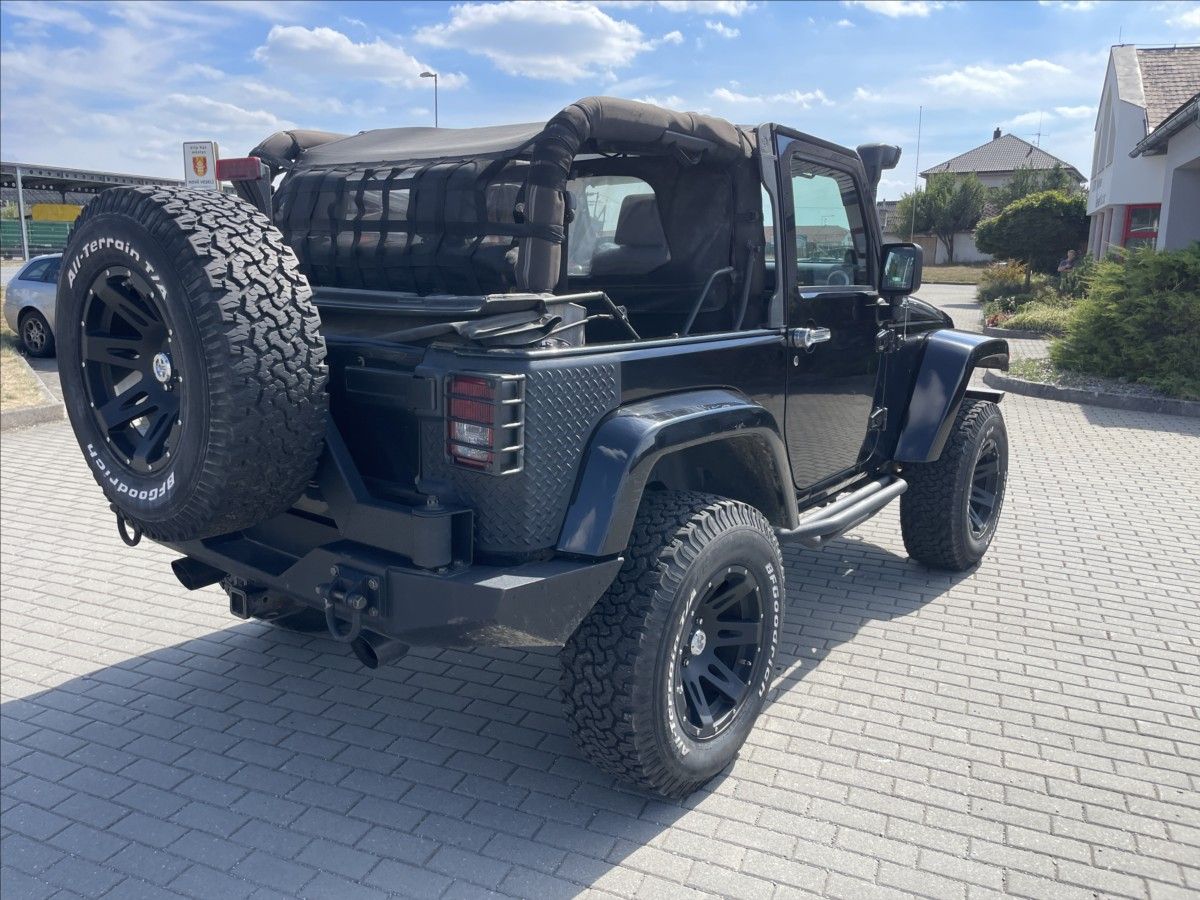 Jeep Wrangler, 3,8 V6 UNLIMITED 146kw ARB Har - fotka 4