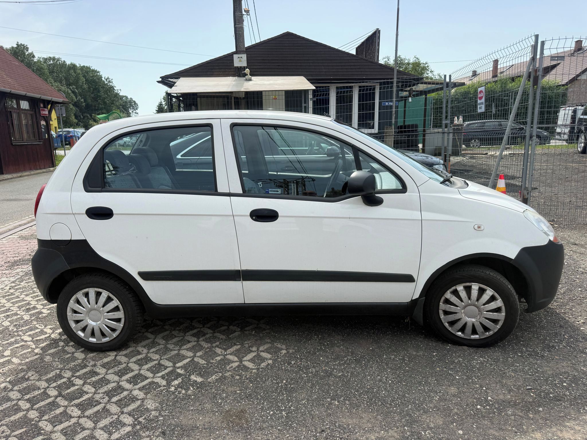 Chevrolet Spark, 0,8 STK 06/2028  NOVÉ  PNEUMAT - fotka 6