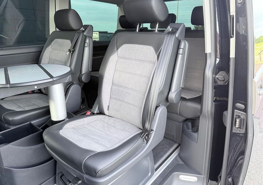 Volkswagen Multivan, 2.0 TDI DSG 4Motion Highline - fotka 2