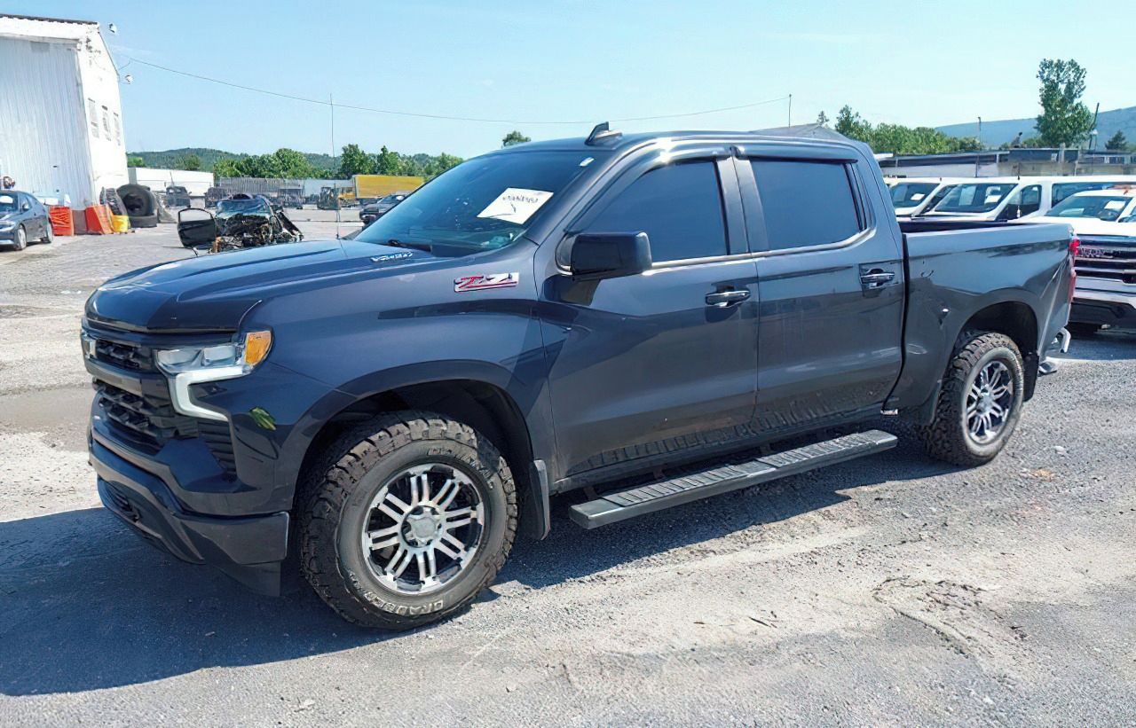 Chevrolet Silverado, Auto na cestě